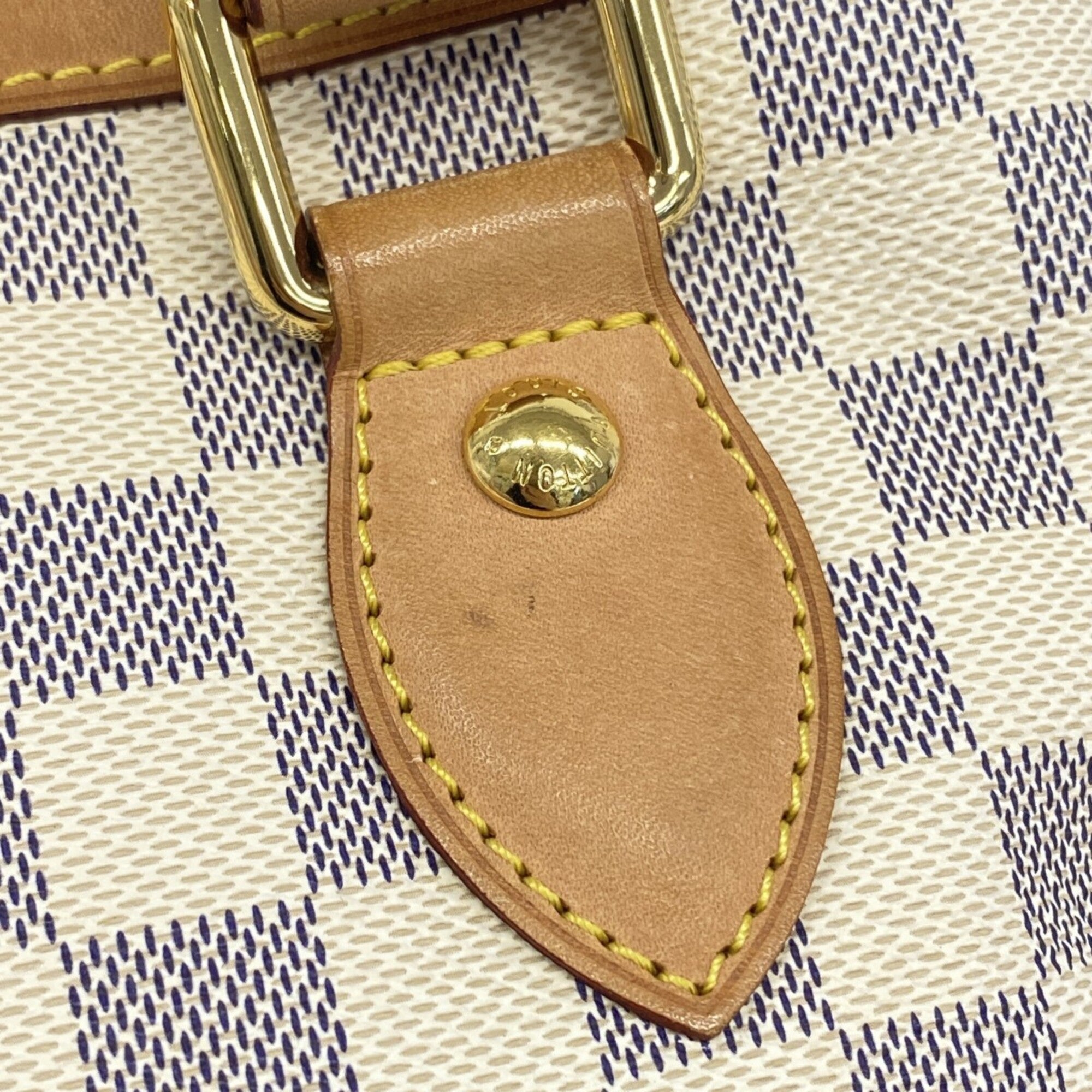 Louis Vuitton White Tote Bag (Pre-Owned)