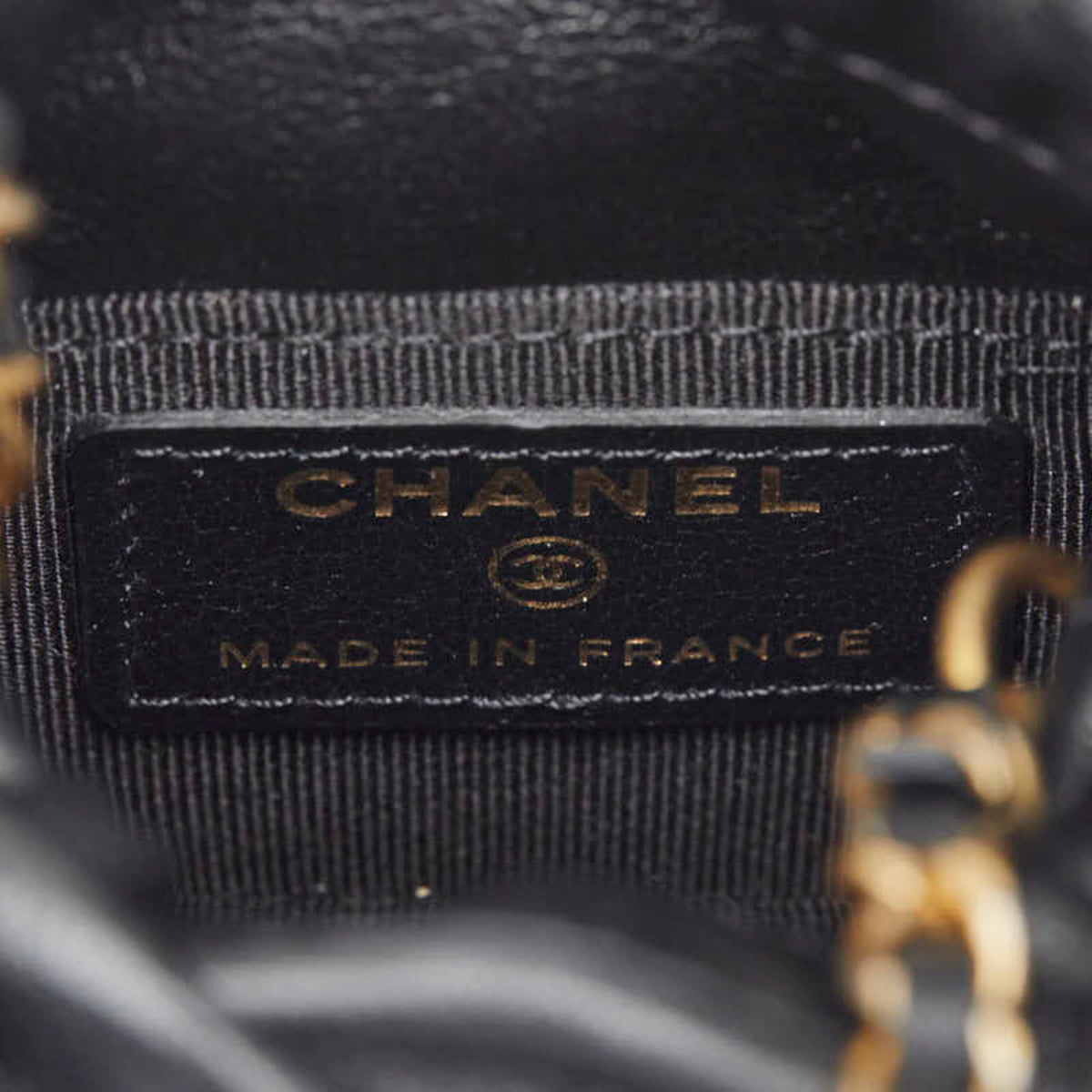 Chanel Black Leather Shoulder Bag (Pre-Owned)