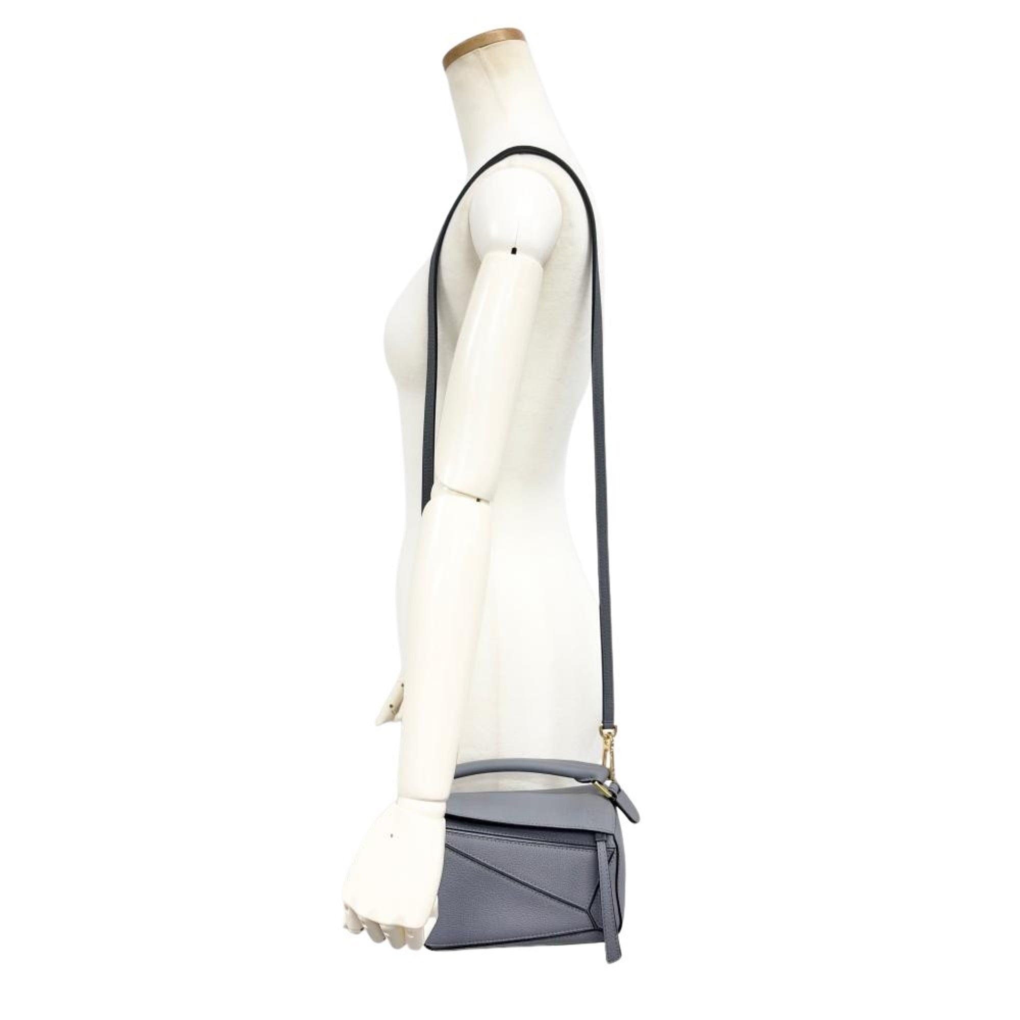 Loewe Puzzle Gray Leather Handbag Shoulder Bag (Pre-Owned)