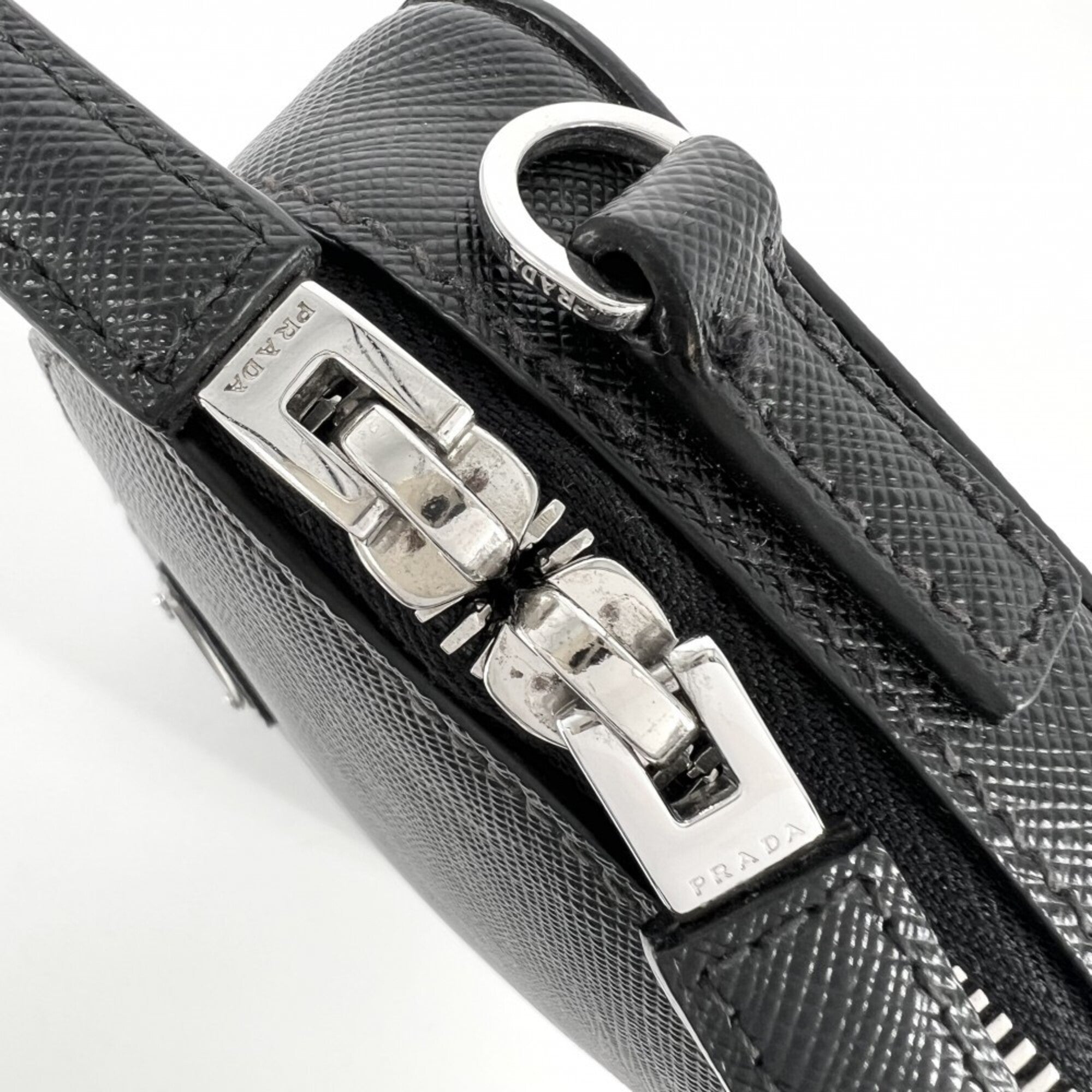 Prada Black Leather Shoulder Bag (Pre-Owned)