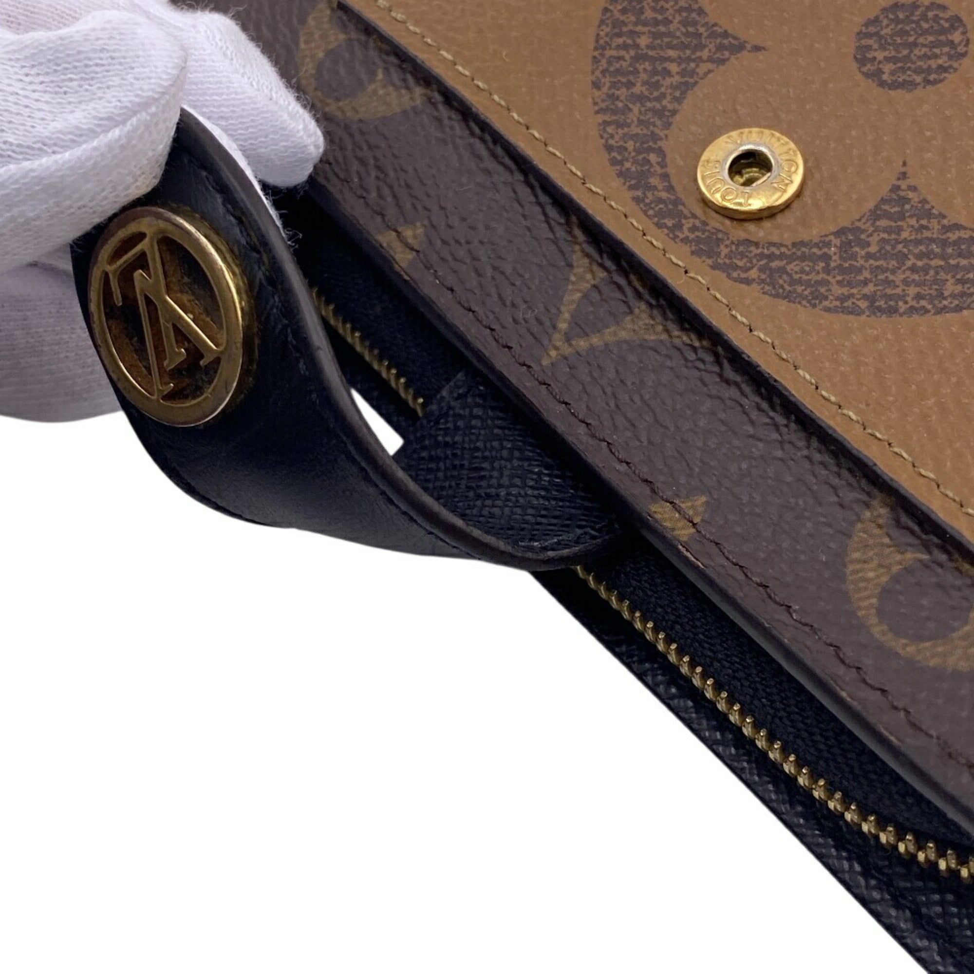 Louis Vuitton Brown Leather Wallet (Bi-Fold) (Pre-Owned)