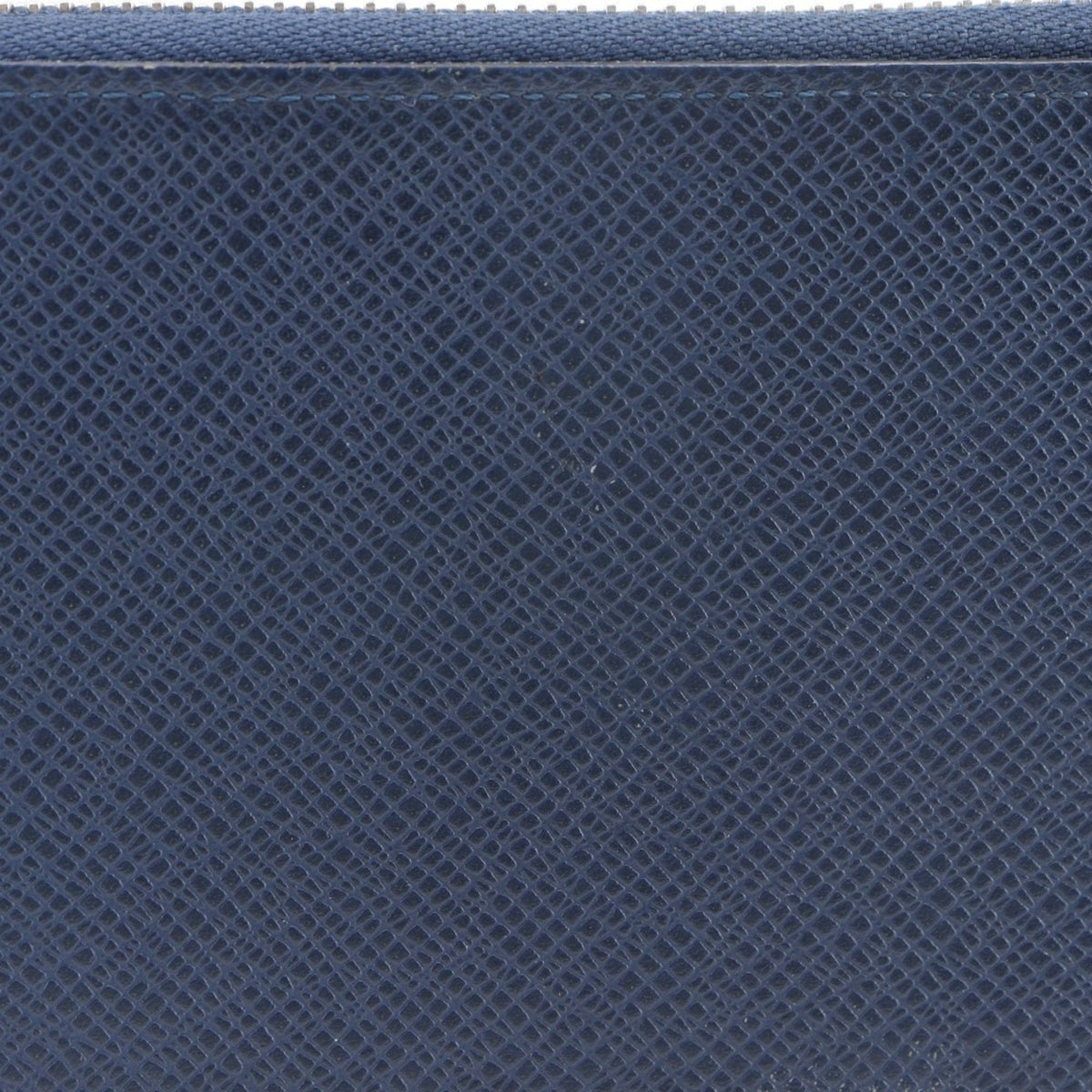 Louis Vuitton Taiga Navy Ocean Taiga Leather Long Wallet (Bi-Fold) (Pre-Owned)
