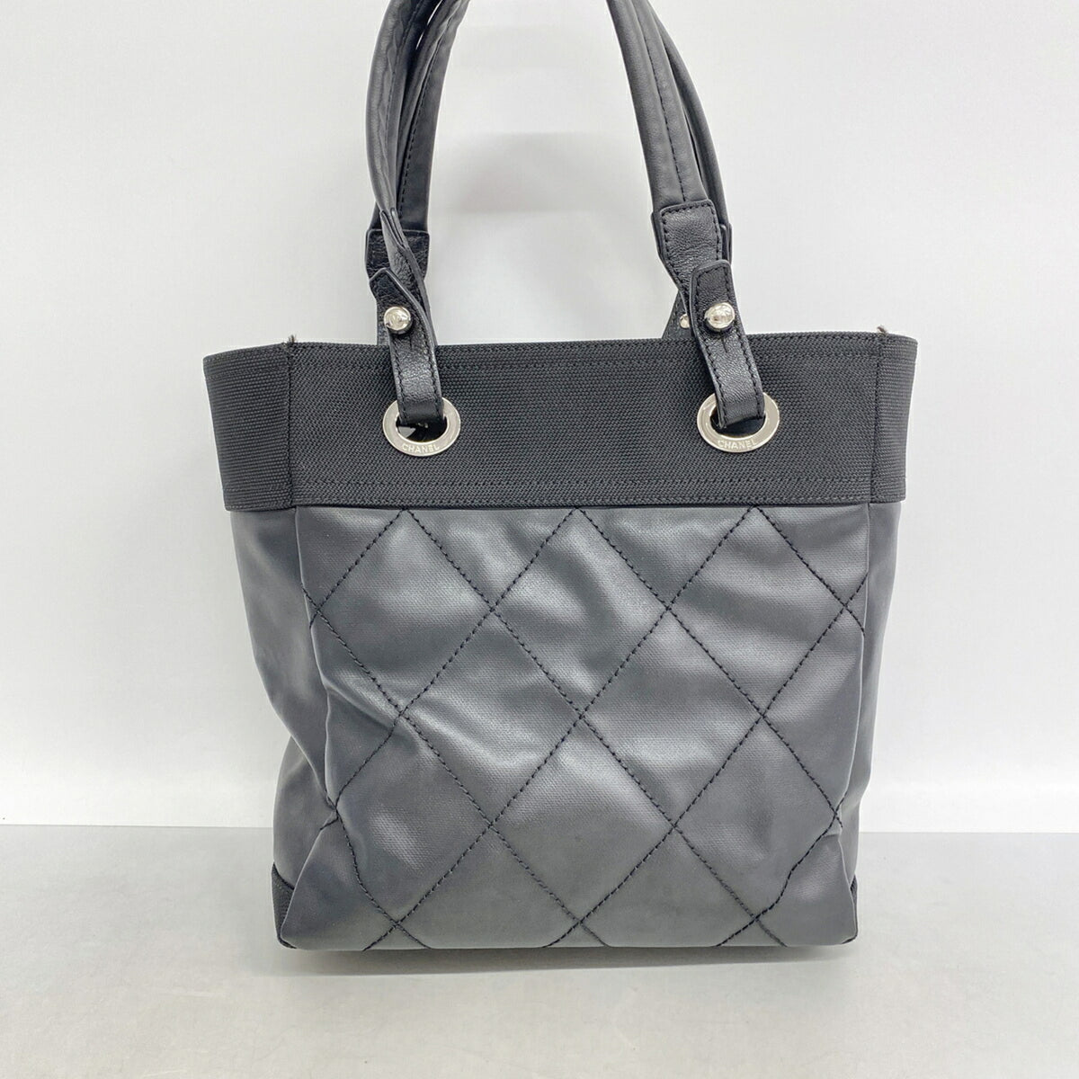 Chanel Black Leather Tote Bag (Pre-Owned)