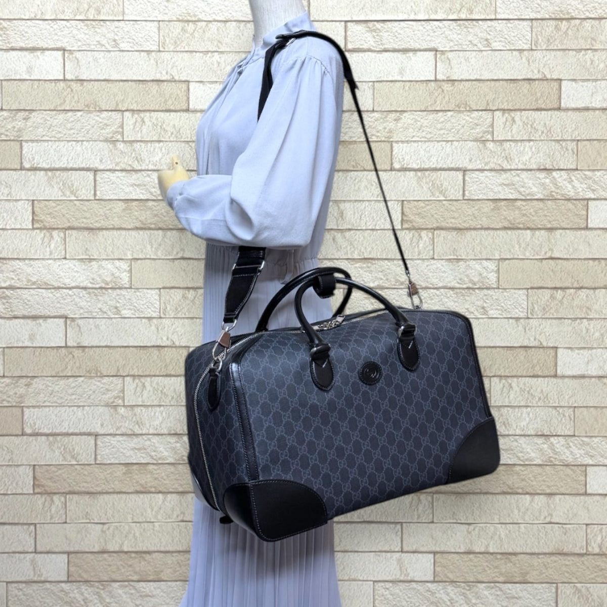 Gucci Black Gray Gg Supreme Boston Bag (Pre-Owned)