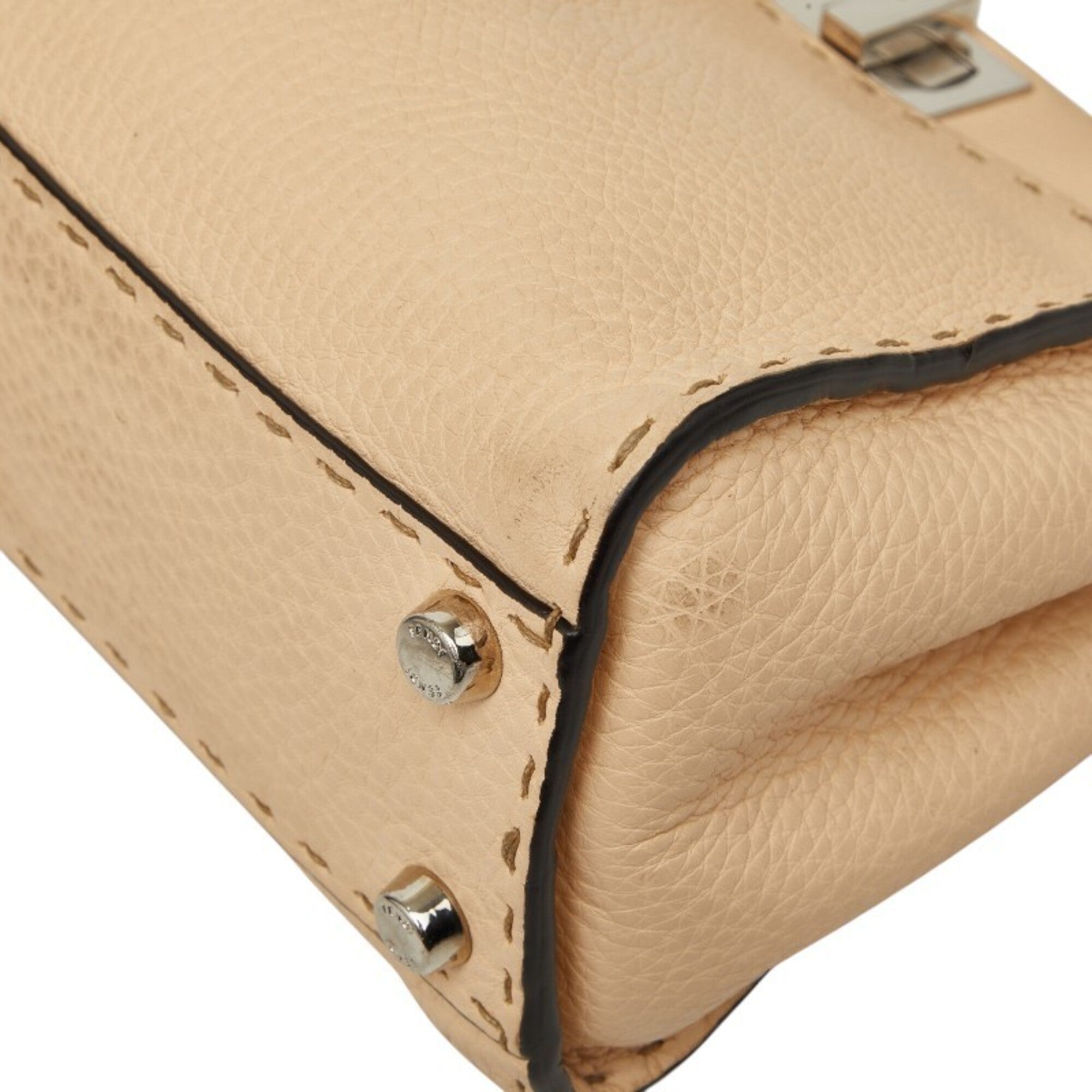 Fendi Beige Leather Handbag Shoulder Bag (Pre-Owned)