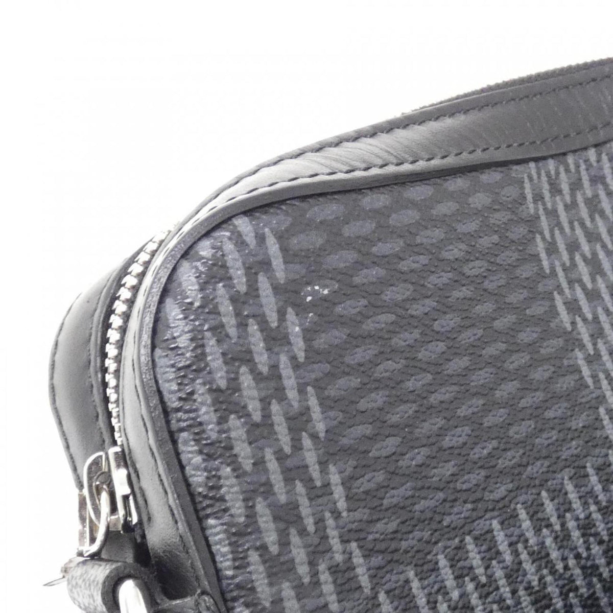 Louis Vuitton Damier Graphite Graphite Gray Coated Canvas Pouch Shoulder Bag (Pre-Owned)