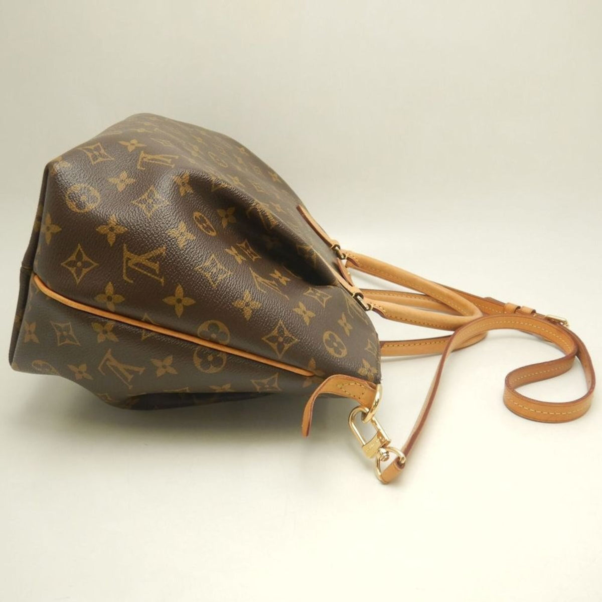 Louis Vuitton Brown Monogram Monogram Canvas Handbag (Pre-Owned)