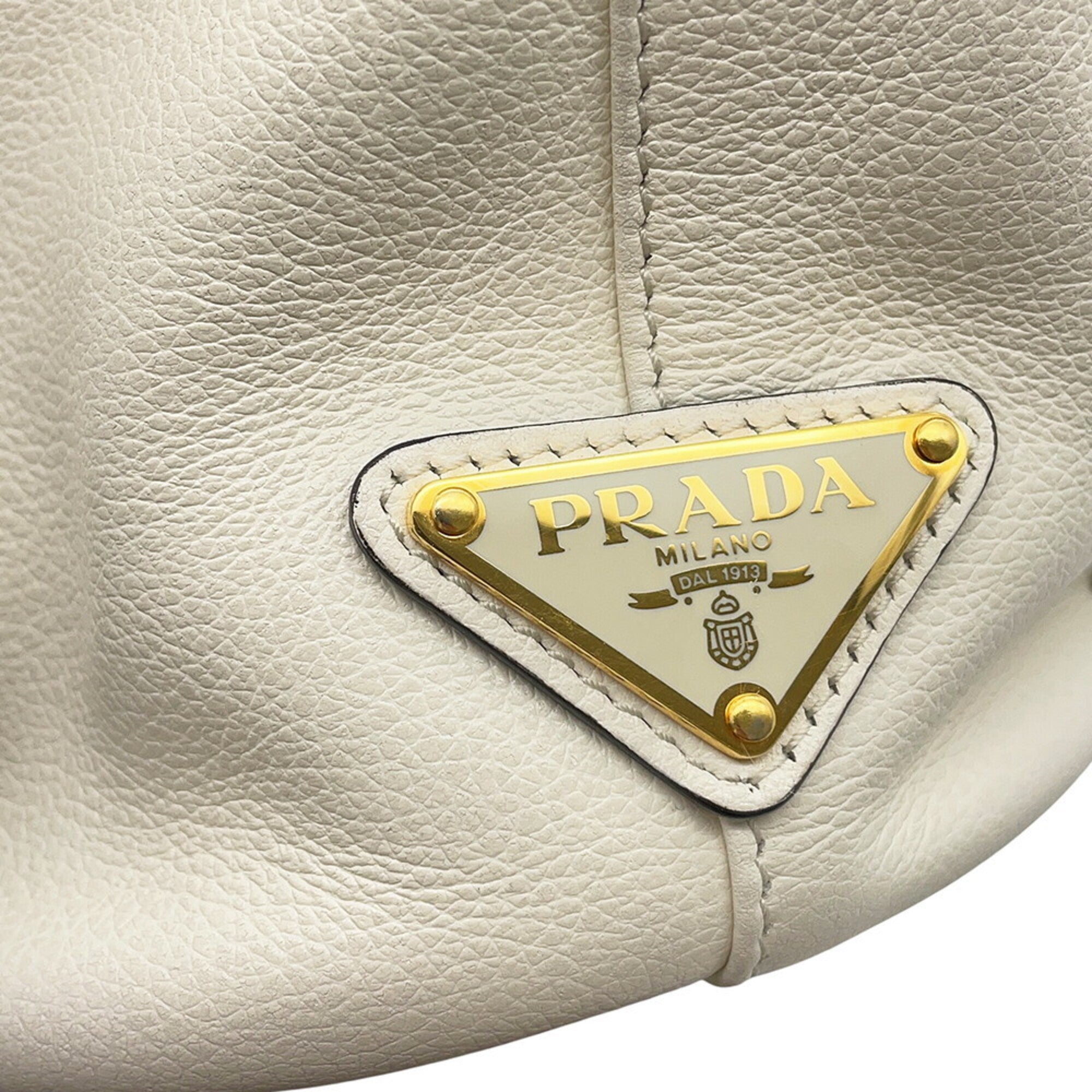 Prada White Leather Handbag Shoulder Bag (Pre-Owned)