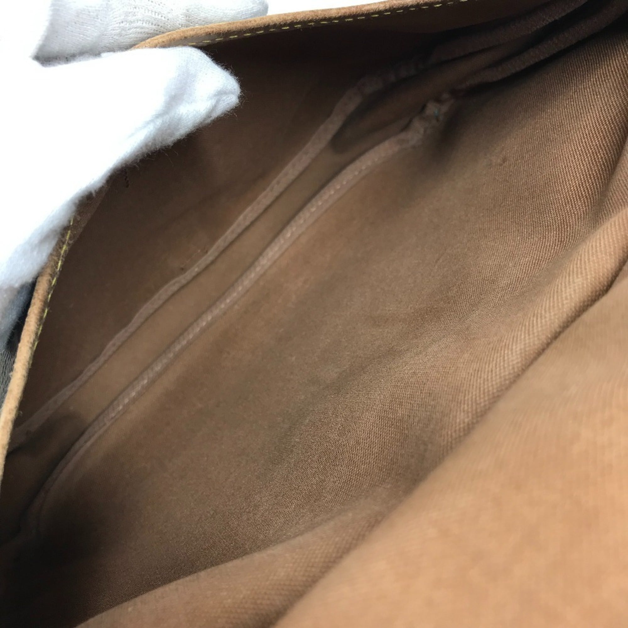 Louis Vuitton Brown Monogram Shoulder Bag (Pre-Owned)