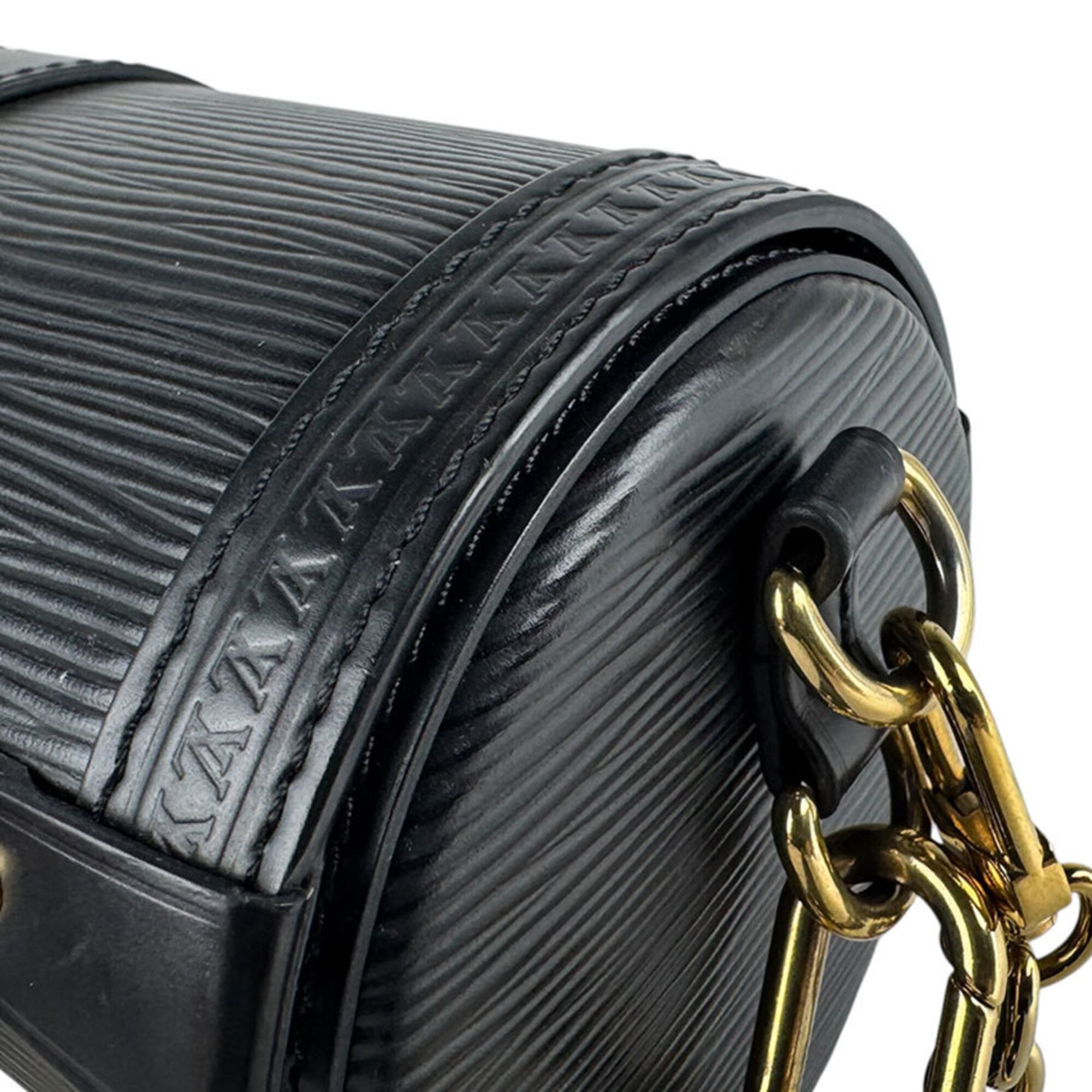 Louis Vuitton Black Epi Leather Handbag Shoulder Bag (Pre-Owned)