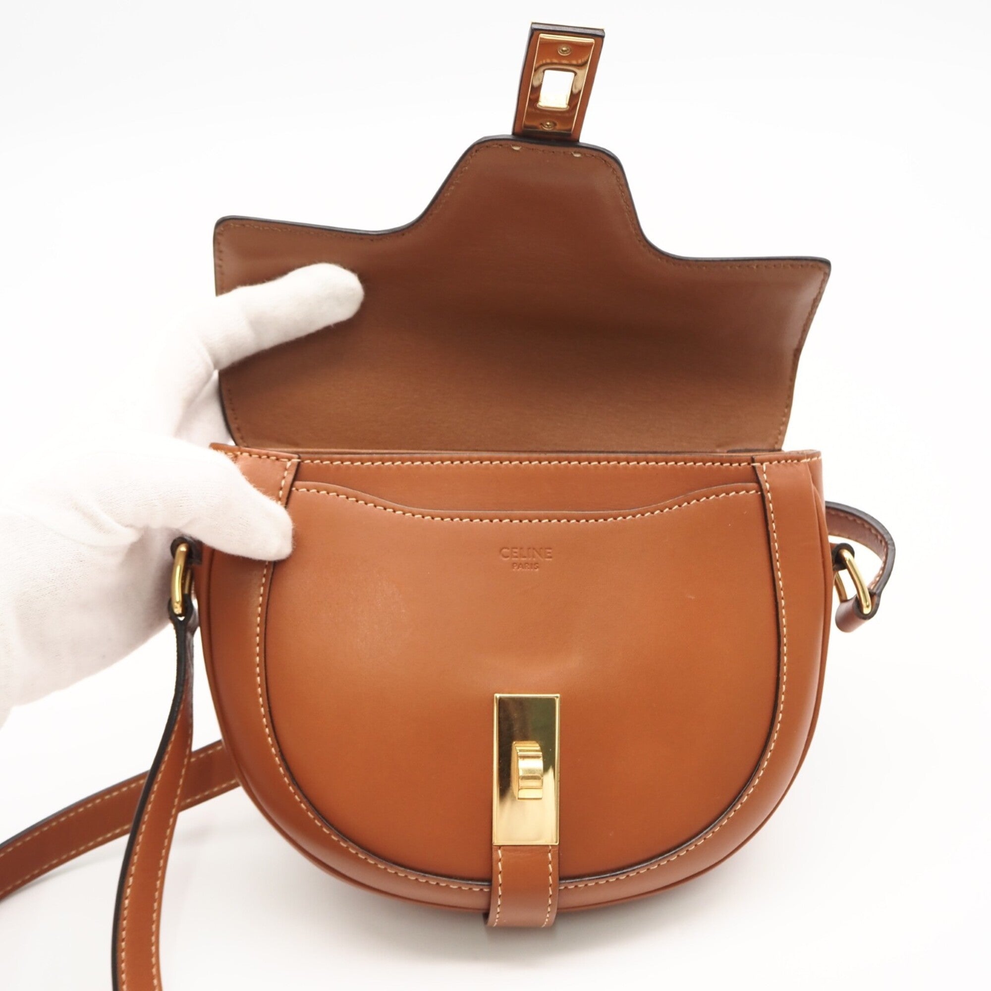 Celine Brown Leather Shoulder Bag (Pre-Owned)