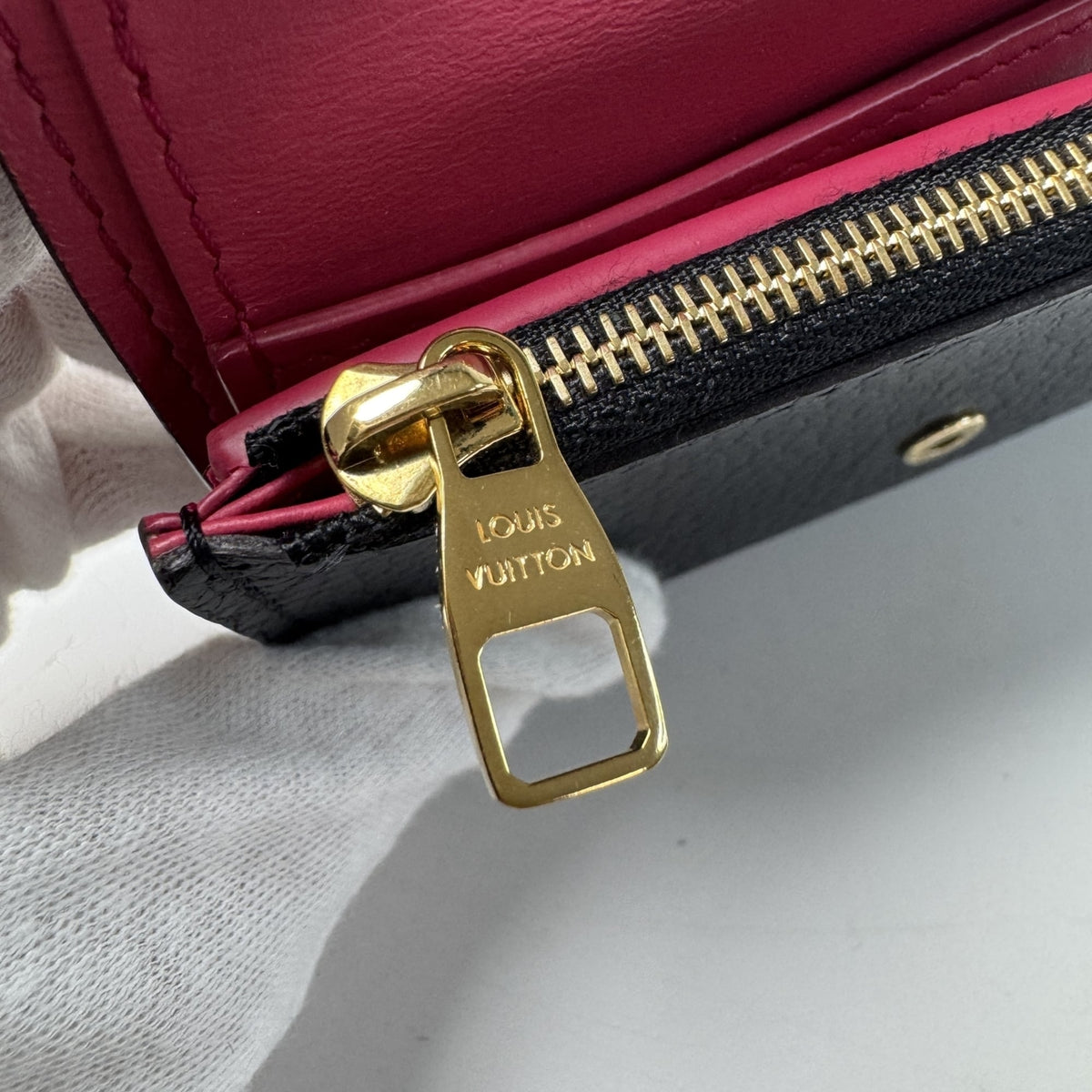 Louis Vuitton Black Hot Pink Leather Wallet (Tri-Fold) (Pre-Owned)