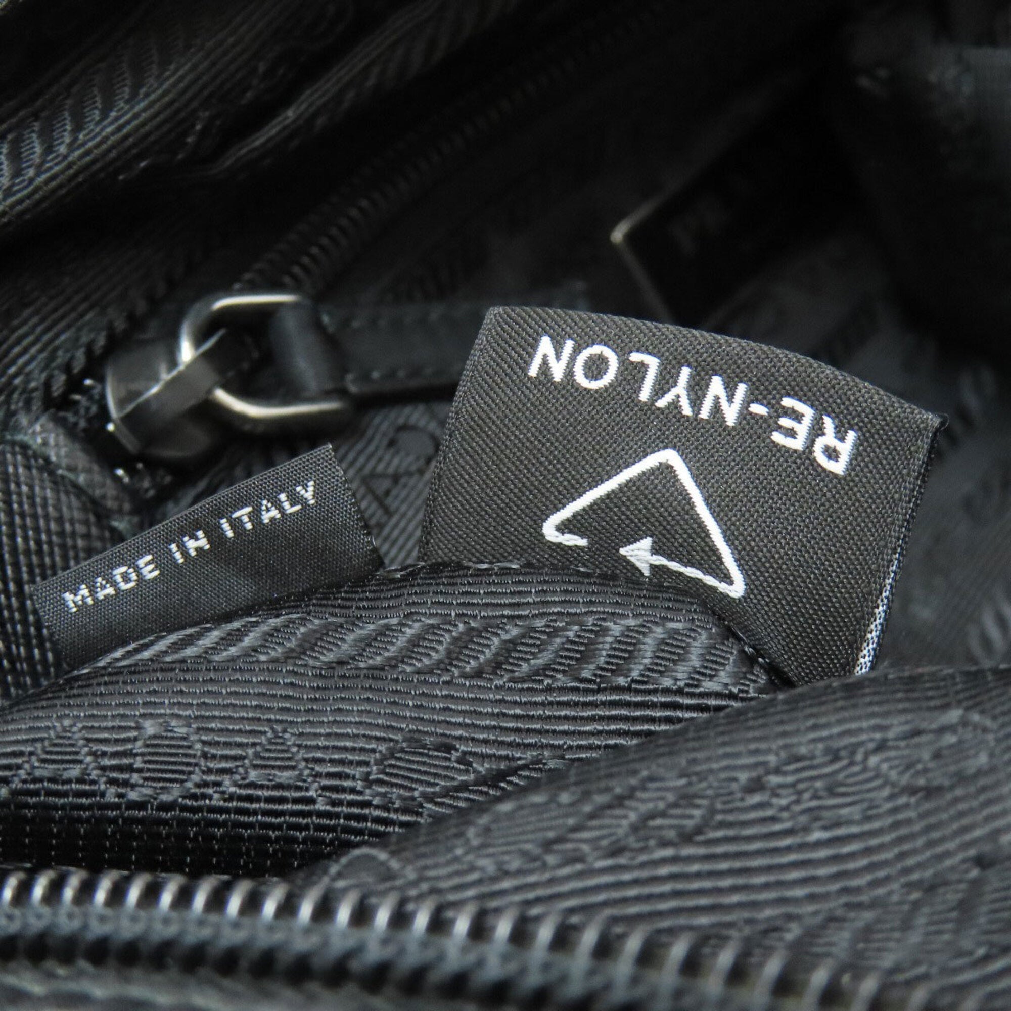 Prada Black Nylon Shoulder Bag (Pre-Owned)