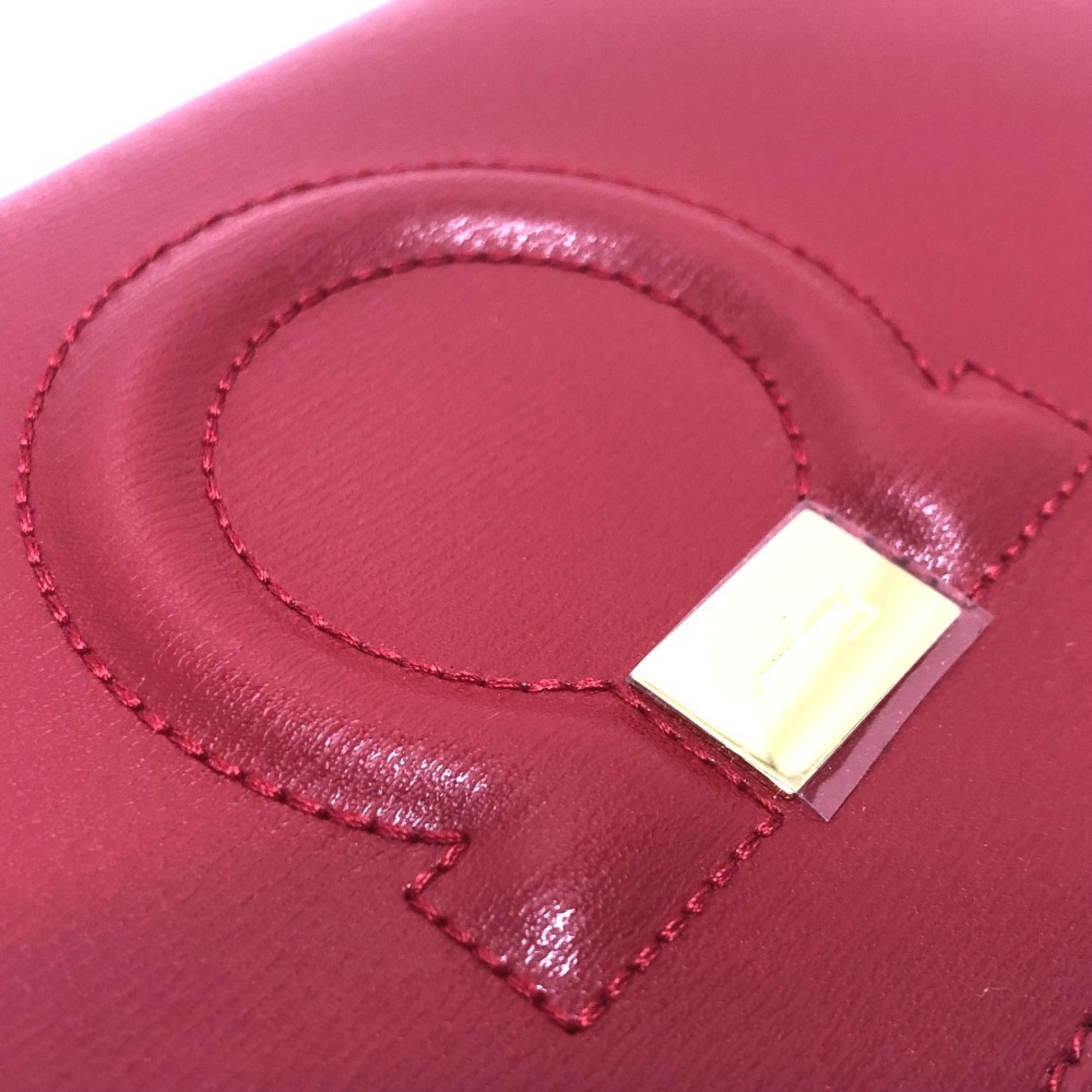 Salvatore Ferragamo Gancini Red Color Leather Long Wallet (Bi-Fold) (Pre-Owned)