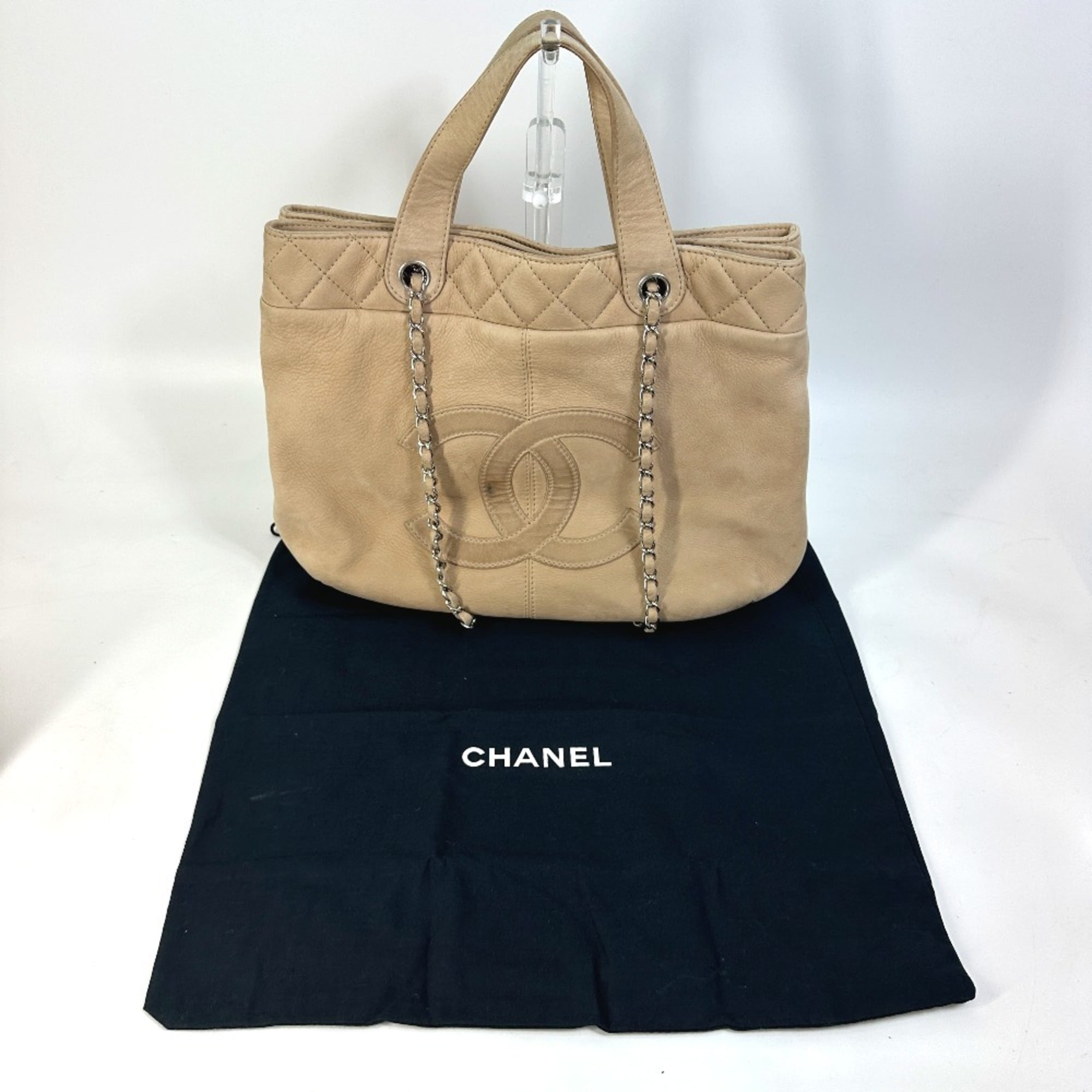 Chanel Beige Suede Shoulder Bag Tote Bag (Pre-Owned)