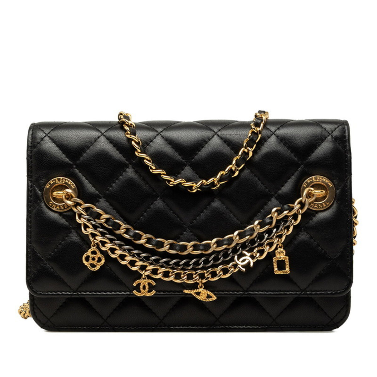Chanel Matelasse Black Leather Shoulder Bag (Pre-Owned)
