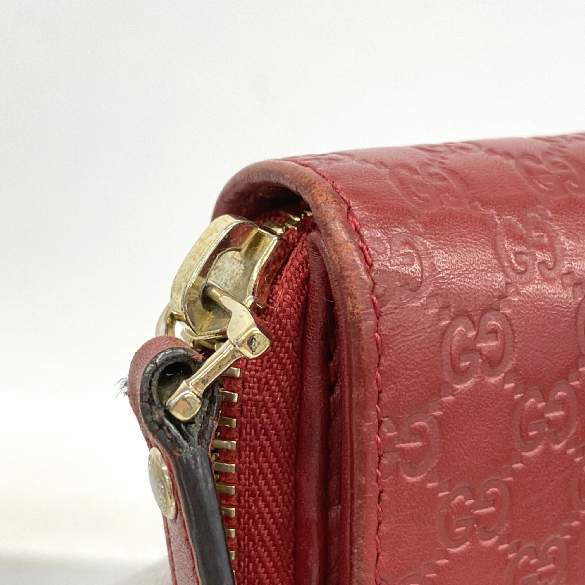 Gucci Red Color Leather Wallet (Bi-Fold) (Pre-Owned)