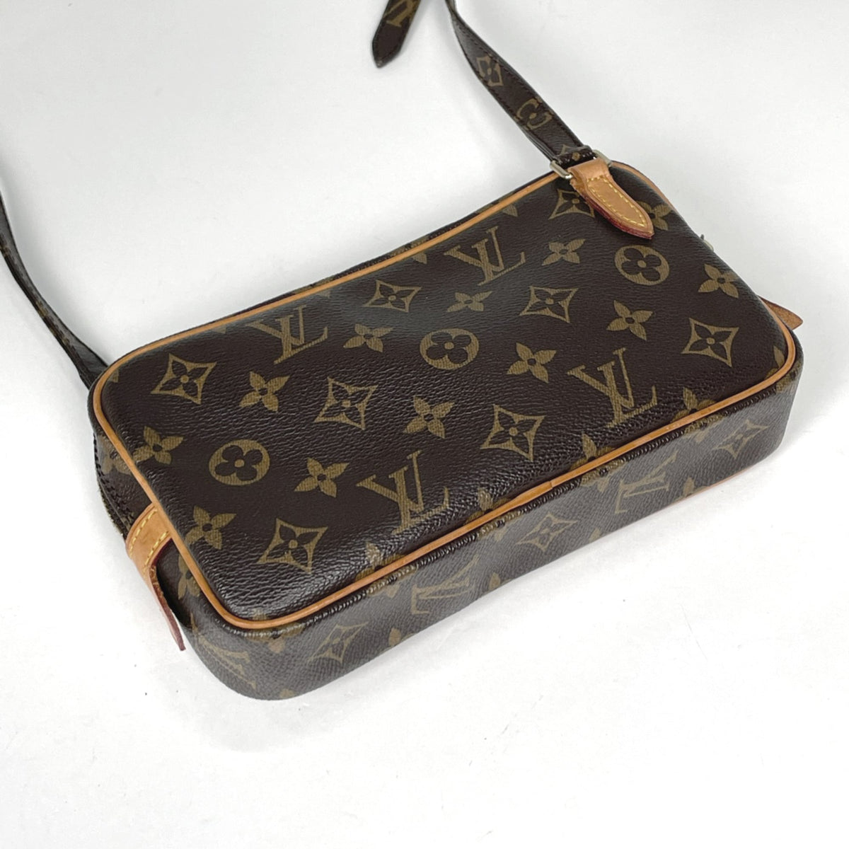 Louis Vuitton Monogram Brown Monogram Monogram Pochette Shoulder Bag (Pre-Owned)