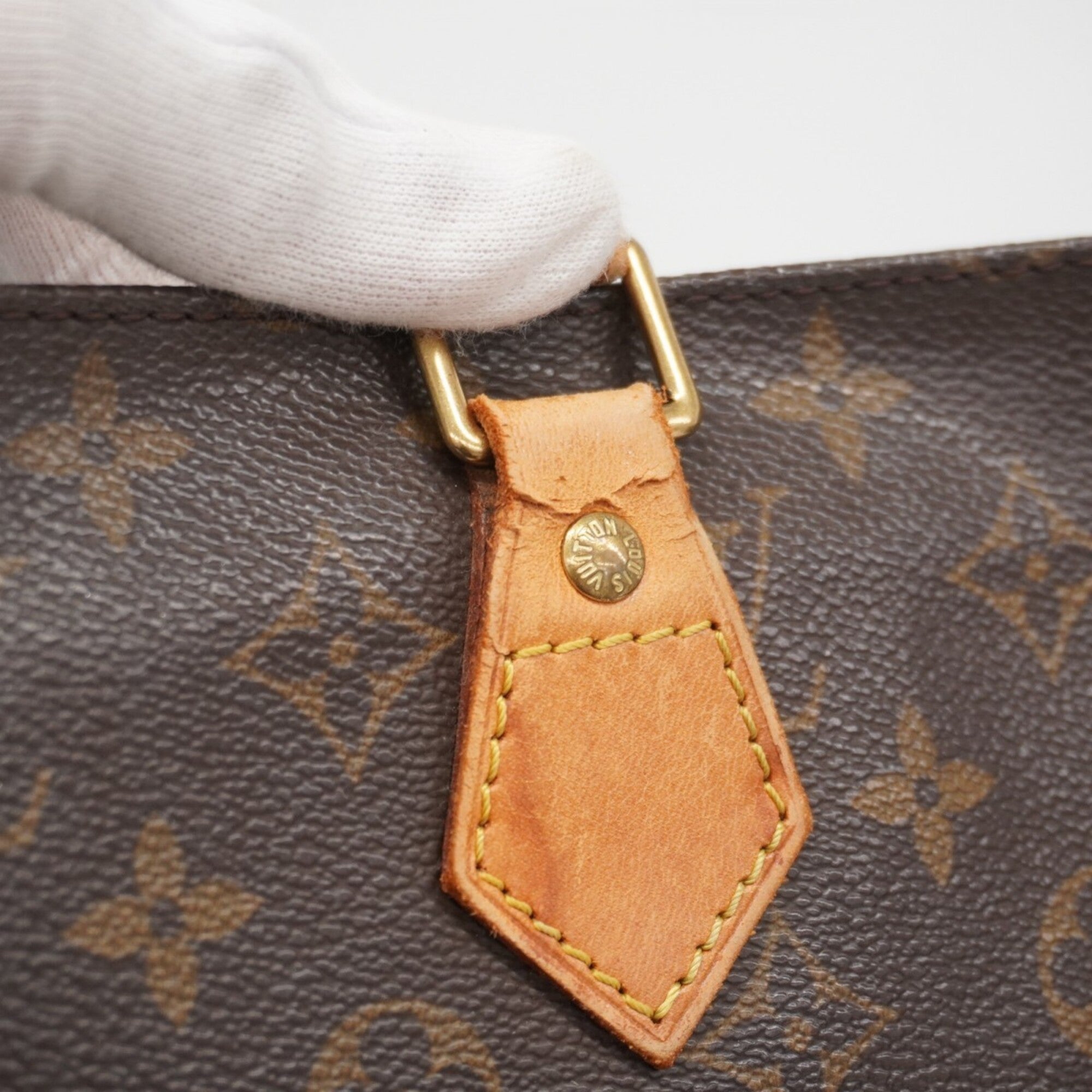 Louis Vuitton Brown Tote Bag (Pre-Owned)