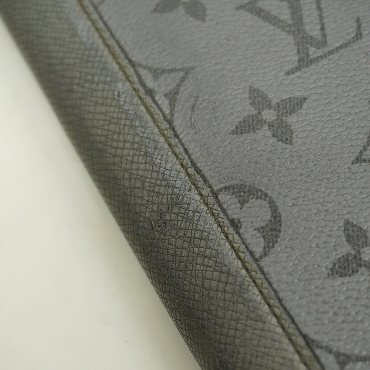 Louis Vuitton Silver Long Wallet (Bi-Fold) (Pre-Owned)