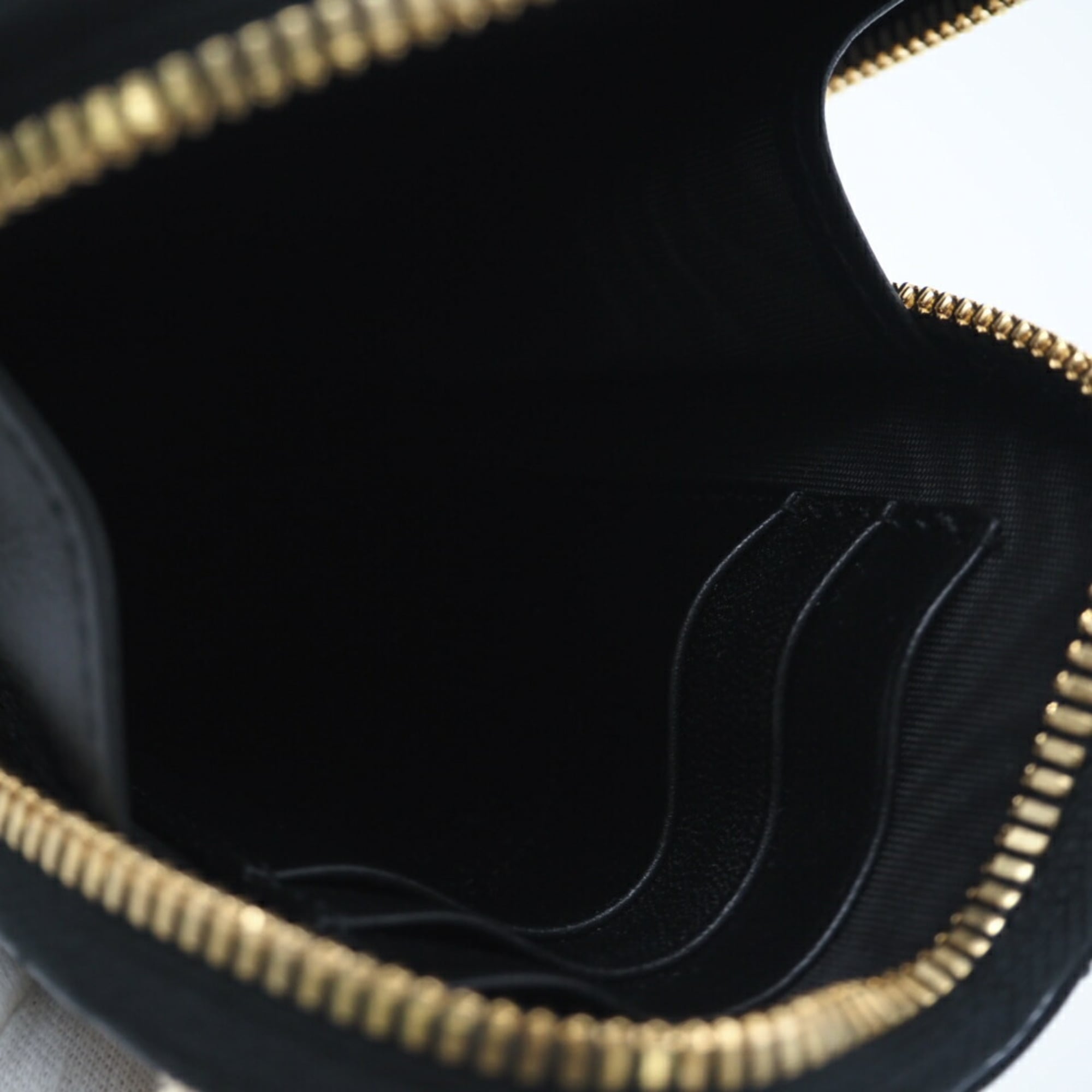 Christian Dior Lady Dior Black Leather Shoulder Bag (Pre-Owned)