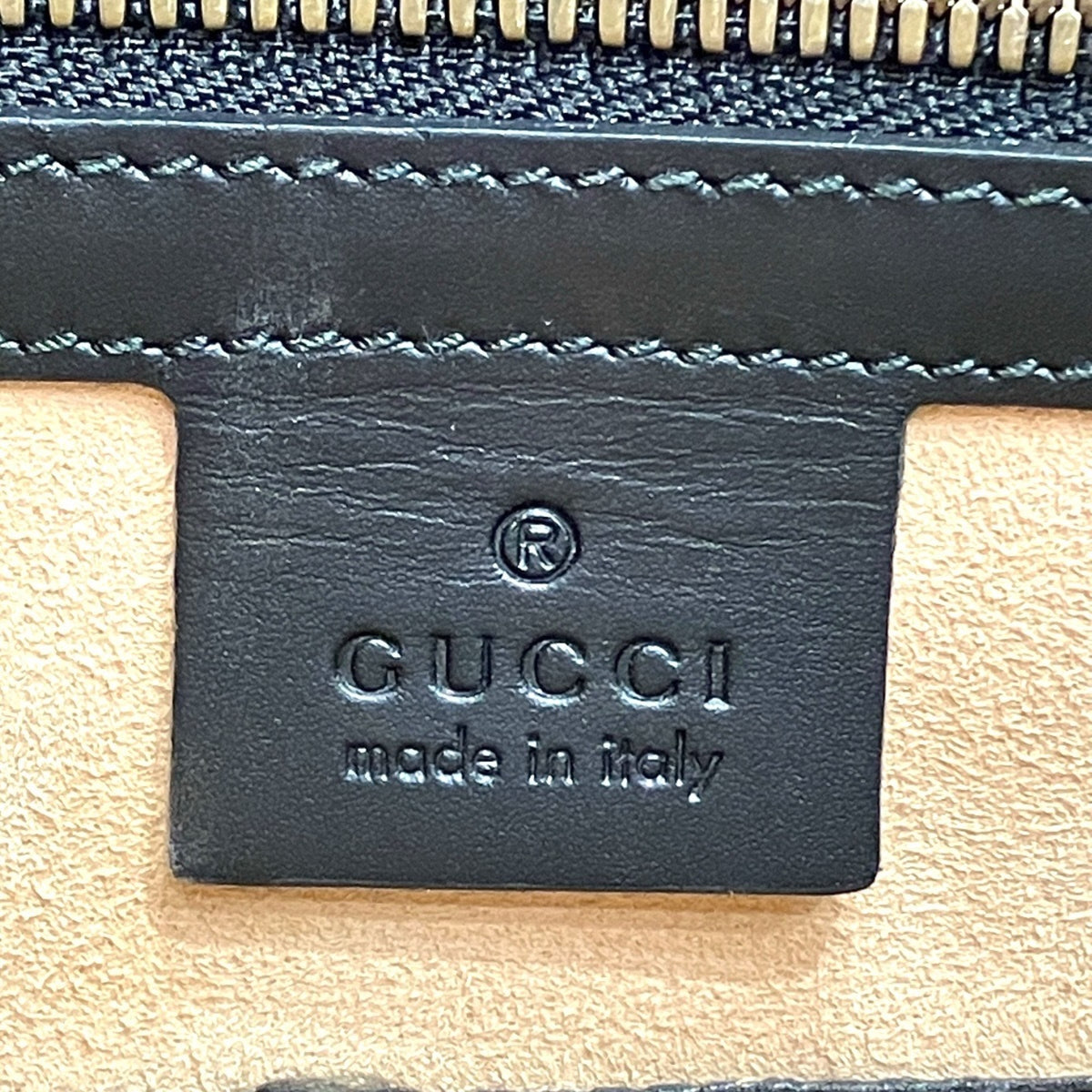 Gucci Black Leather Clutch Bag (Pre-Owned)