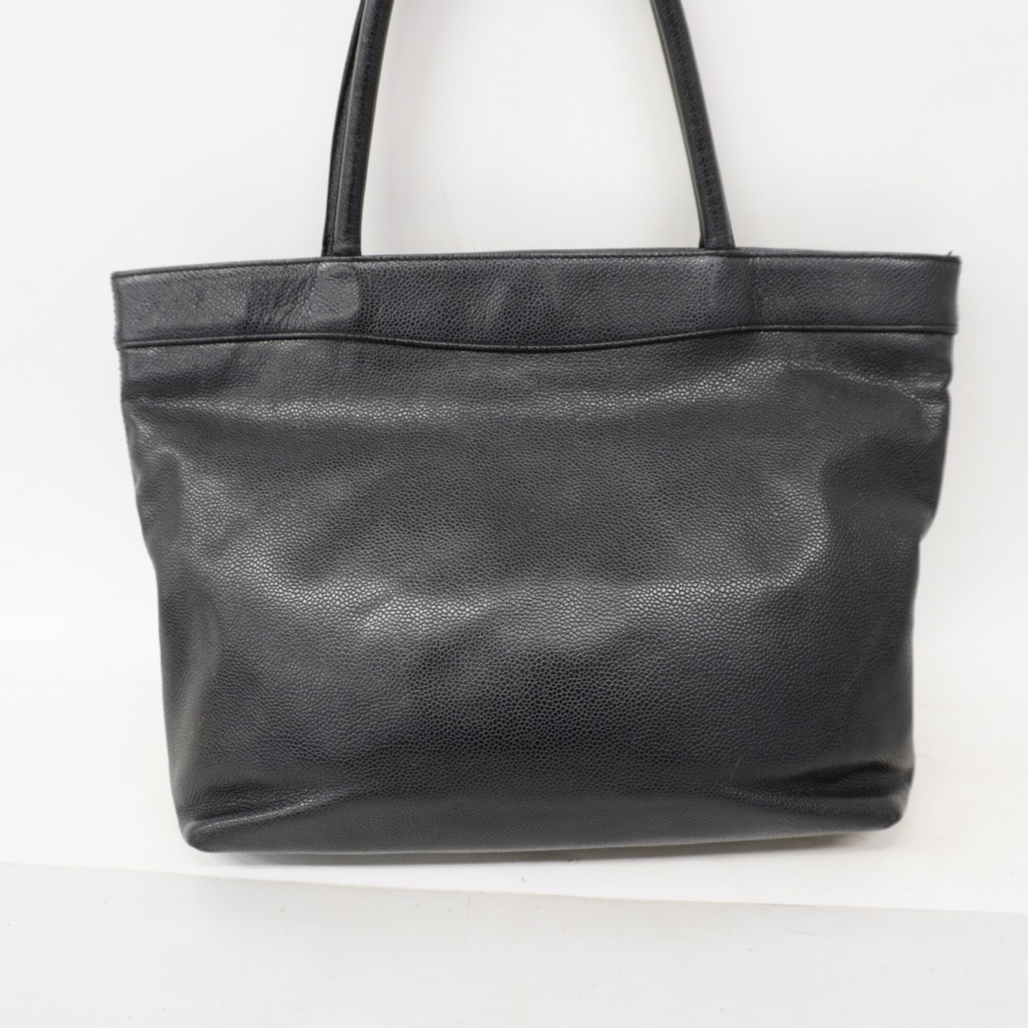 Chanel Black Grained Calfskin Tote Bag (Pre-Owned)