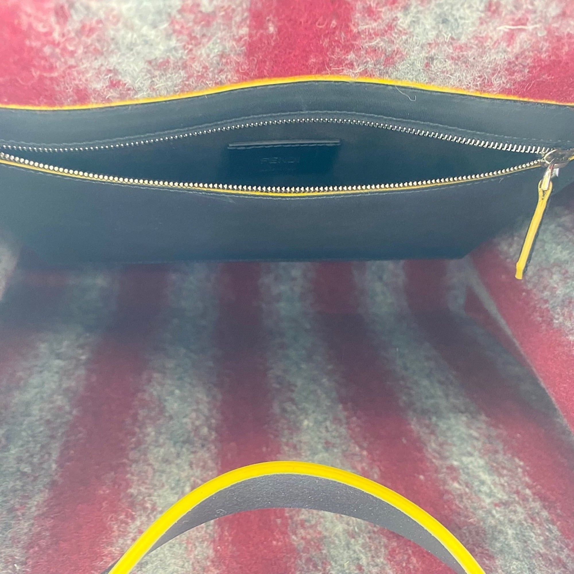 Fendi Navy Handbag (Pre-Owned)