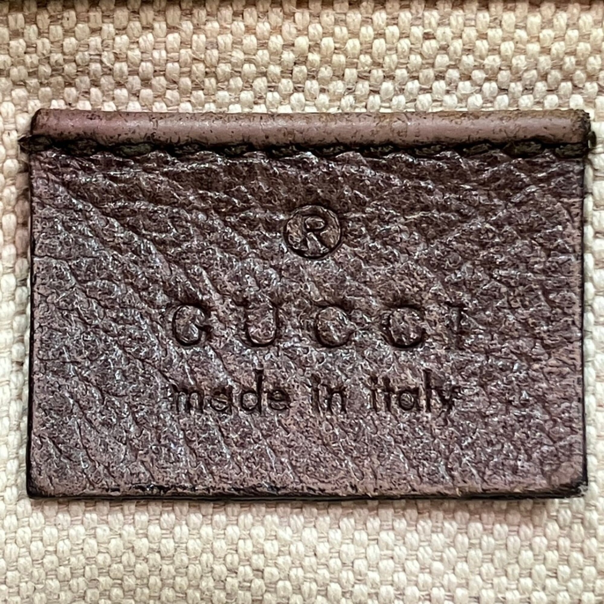 Gucci Beige Gg Supreme Messenger Bag Shoulder Bag (Pre-Owned)