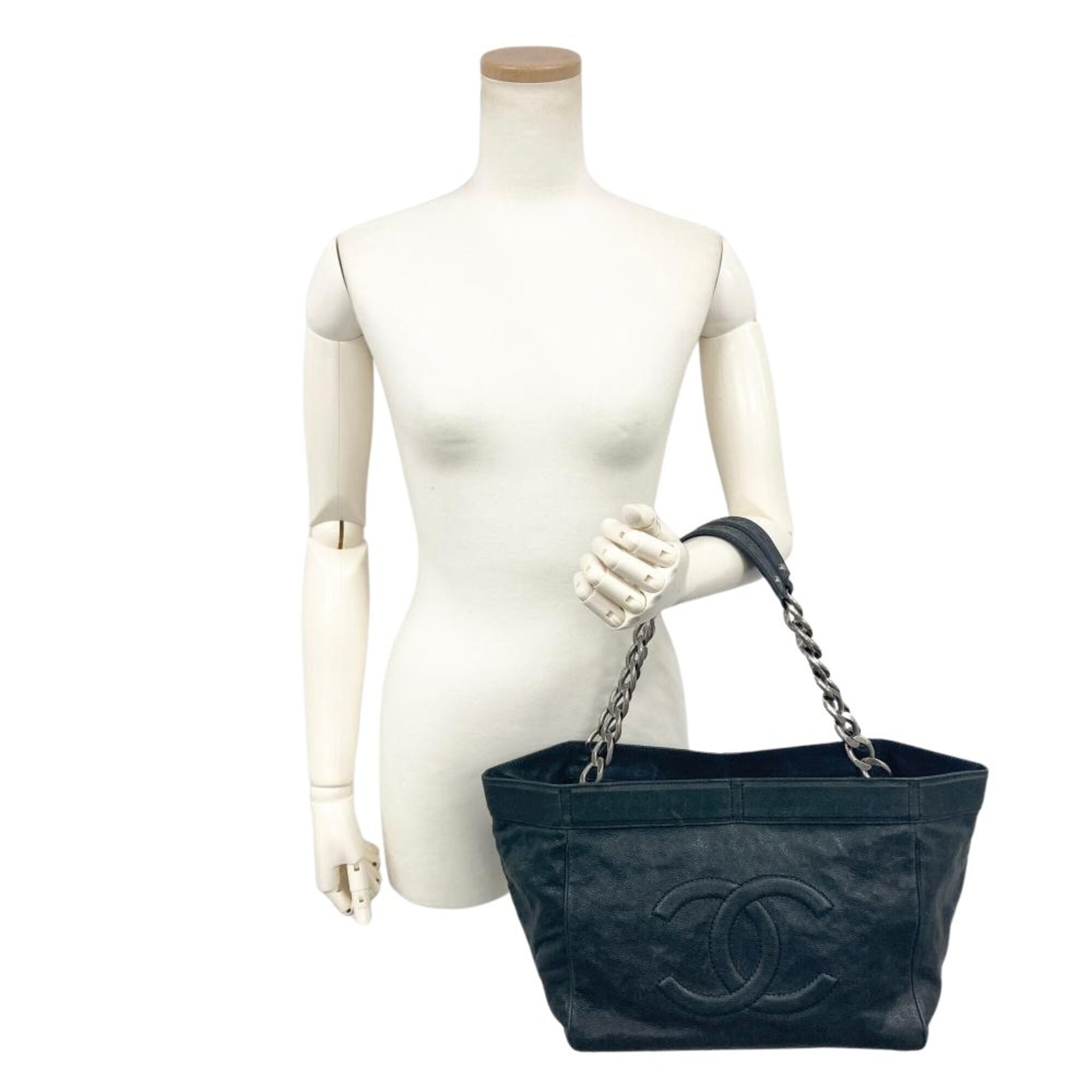 Chanel Black Grained Calfskin Tote Bag (Pre-Owned)