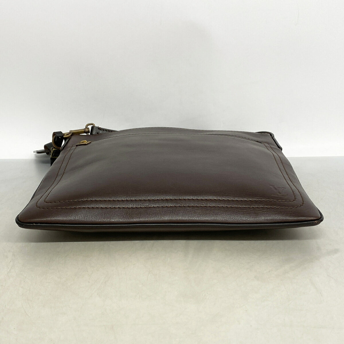 Louis Vuitton Coffee Shoulder Bag (Pre-Owned)