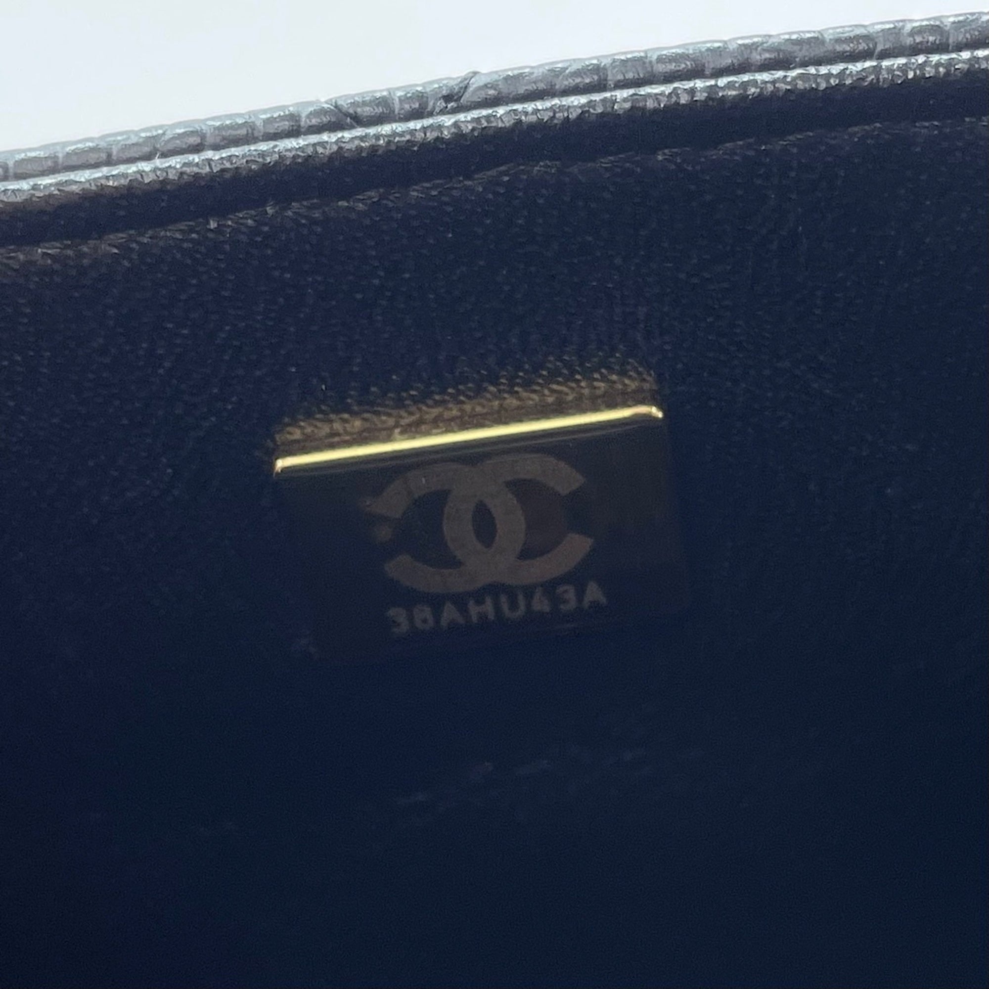 Chanel Black Shoulder Bag (Pre-Owned)
