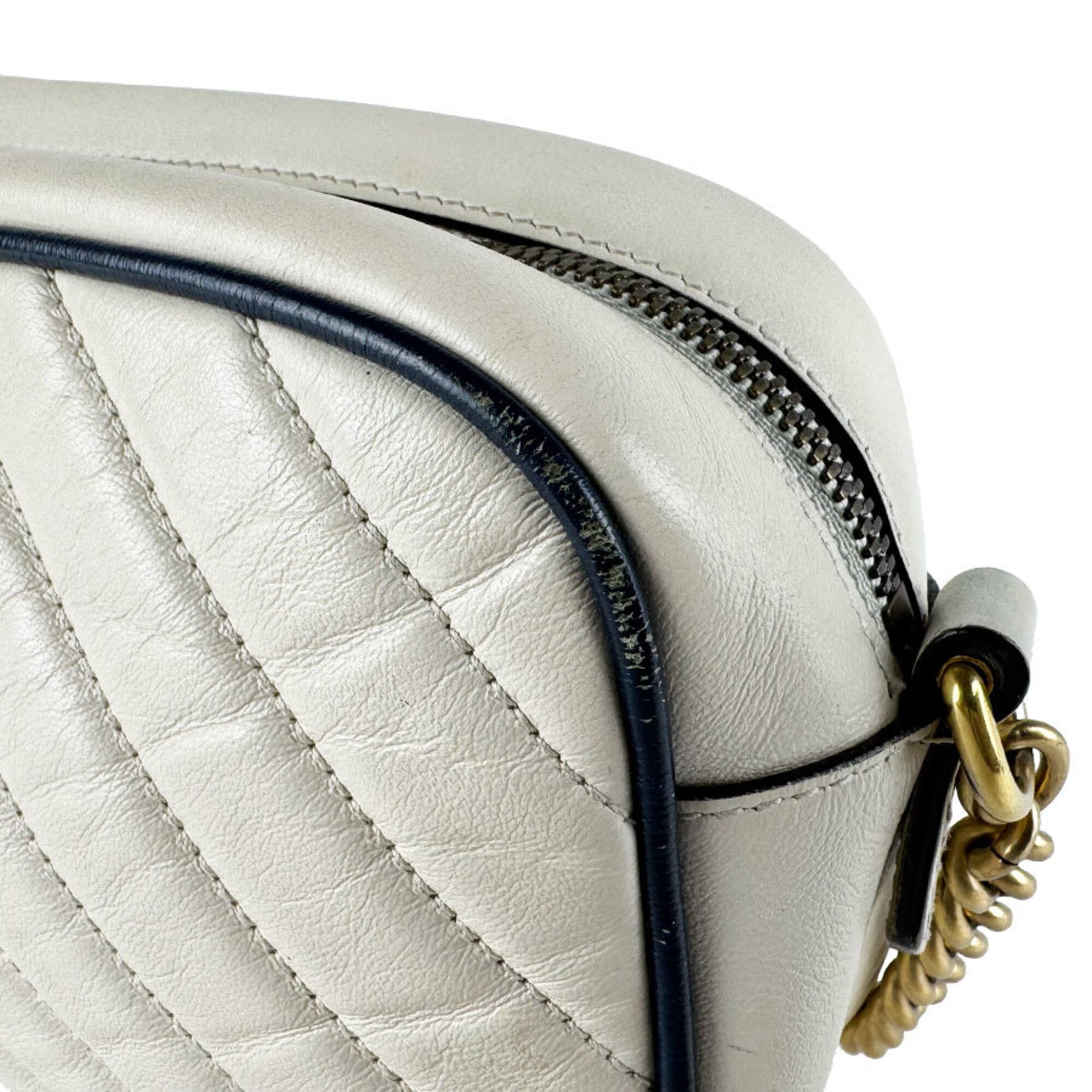 Gucci Ivory Navy Leather Shoulder Bag (Pre-Owned)