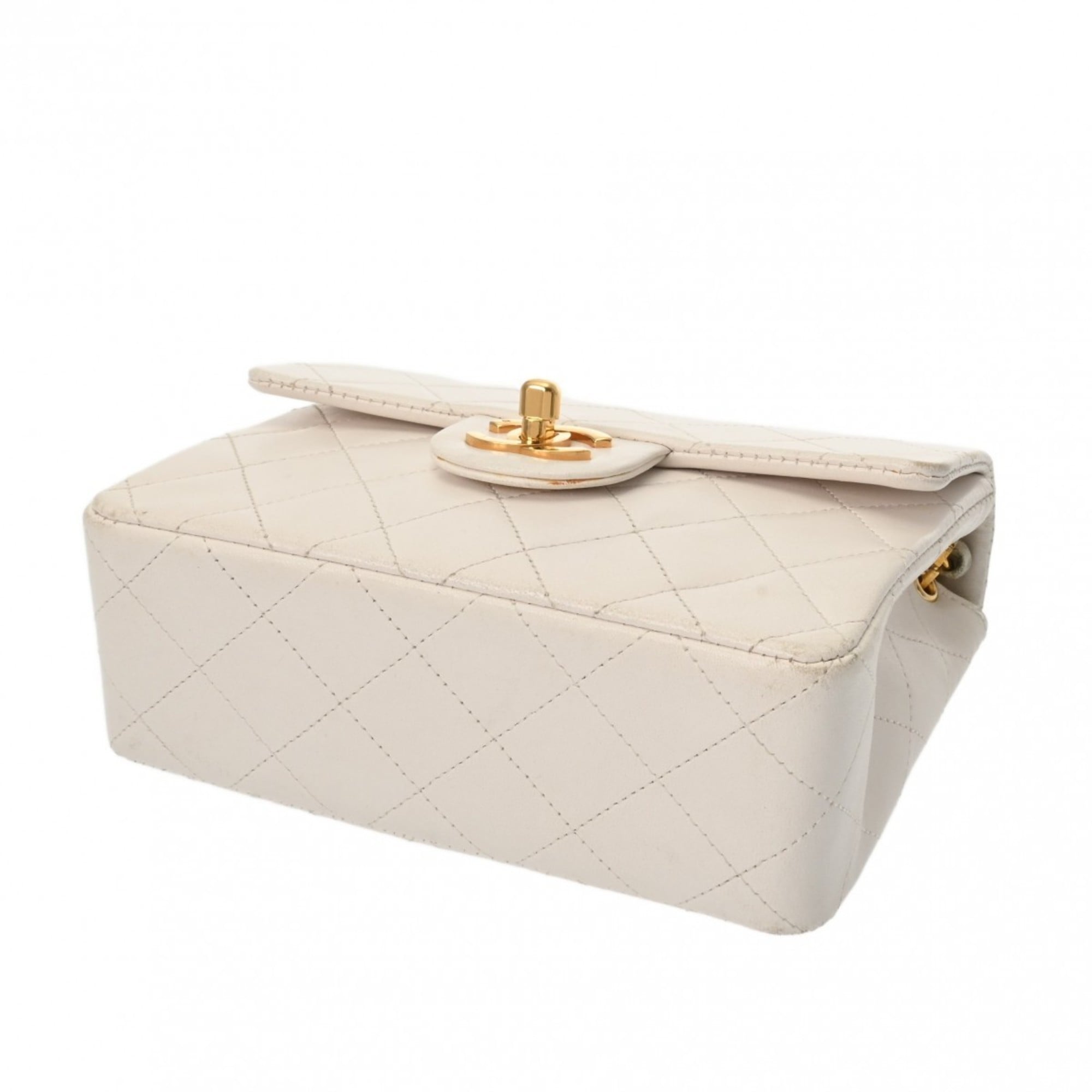 Chanel White Leather Shoulder Bag (Pre-Owned)