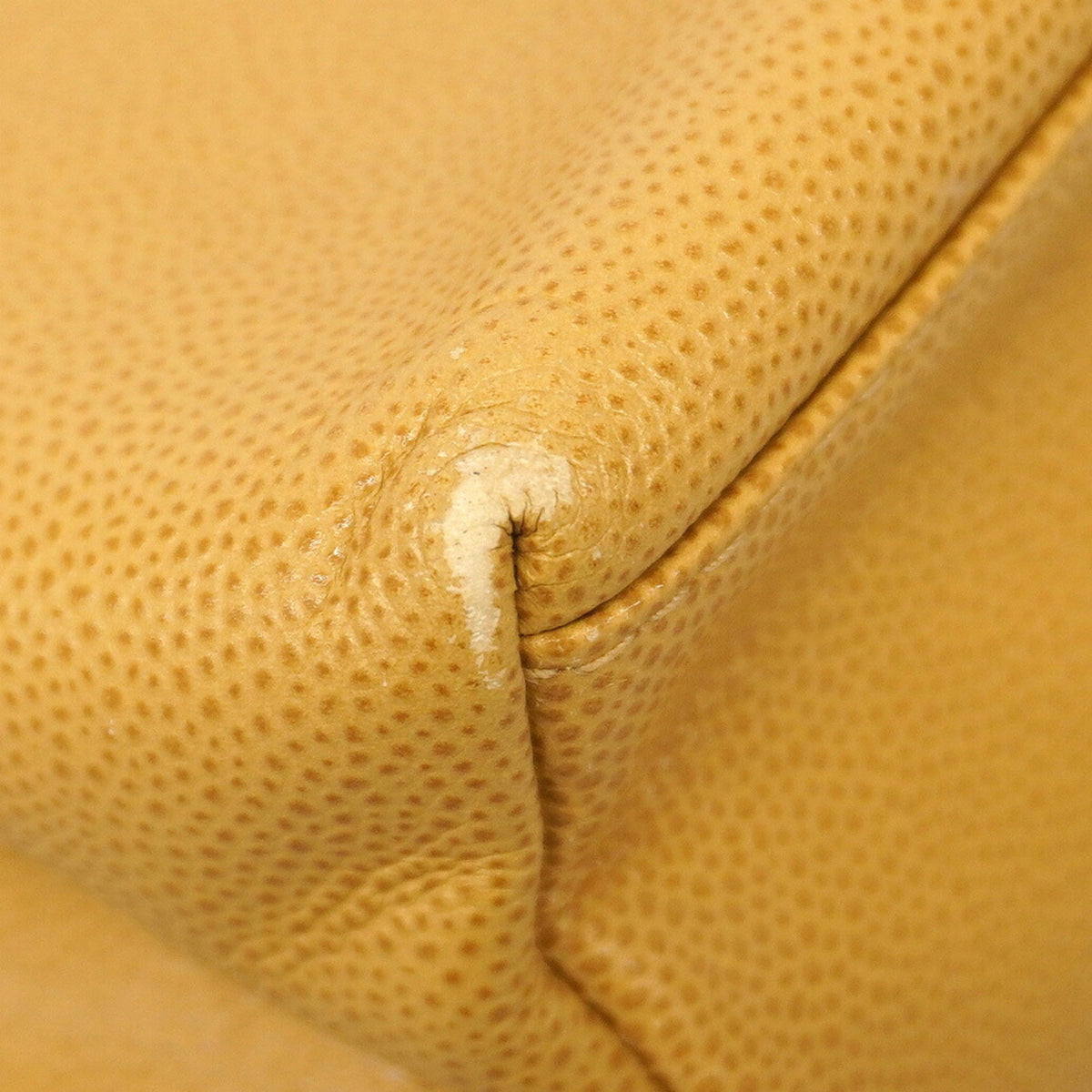 Chanel Beige Grained Calfskin Handbag (Pre-Owned)