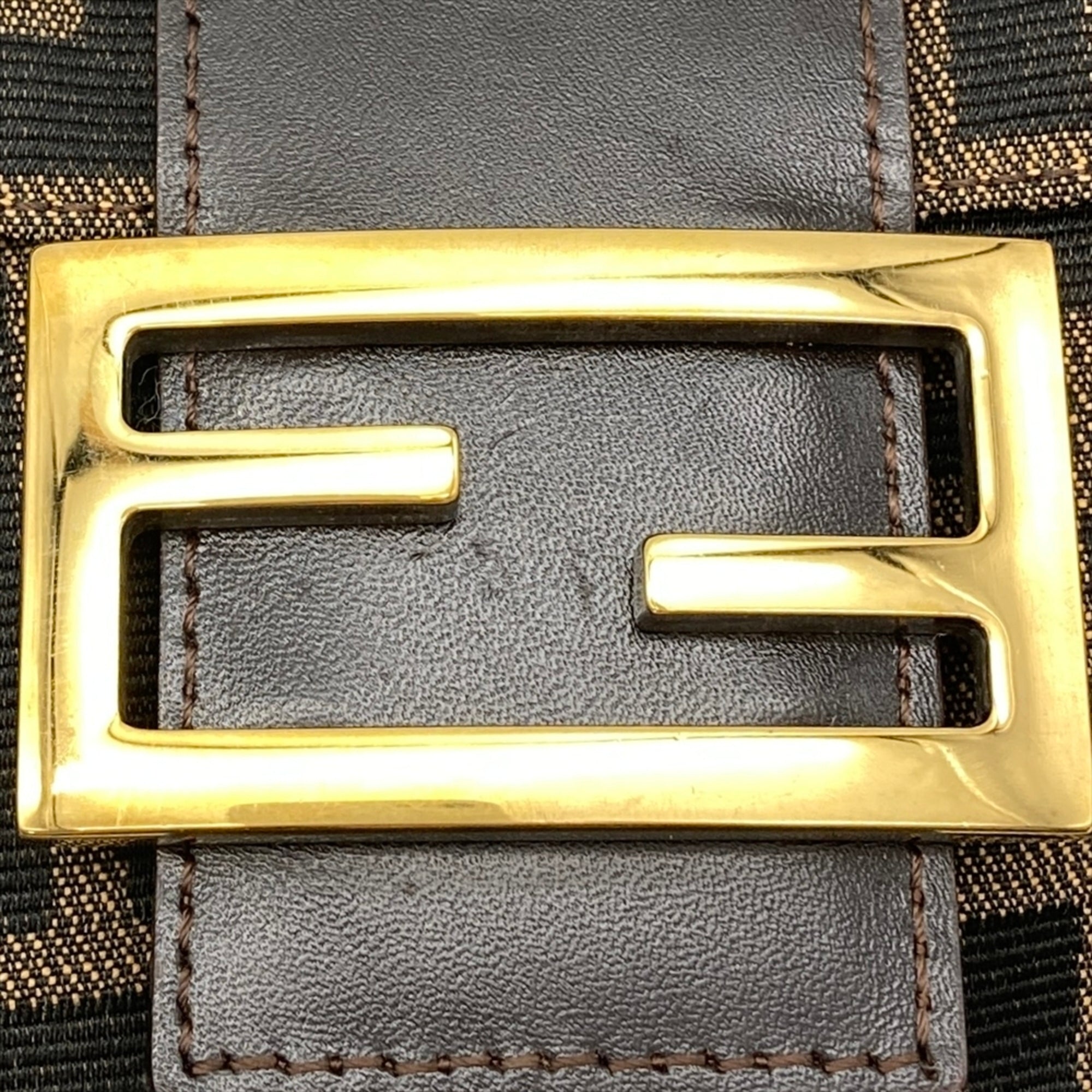 Fendi Brown Canvas Shoulder Bag (Pre-Owned)