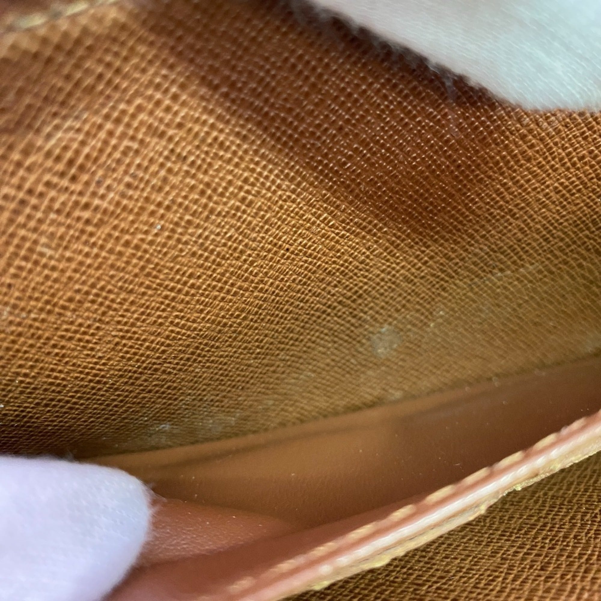 Louis Vuitton Brown Leather Long Wallet (Bi-Fold) (Pre-Owned)