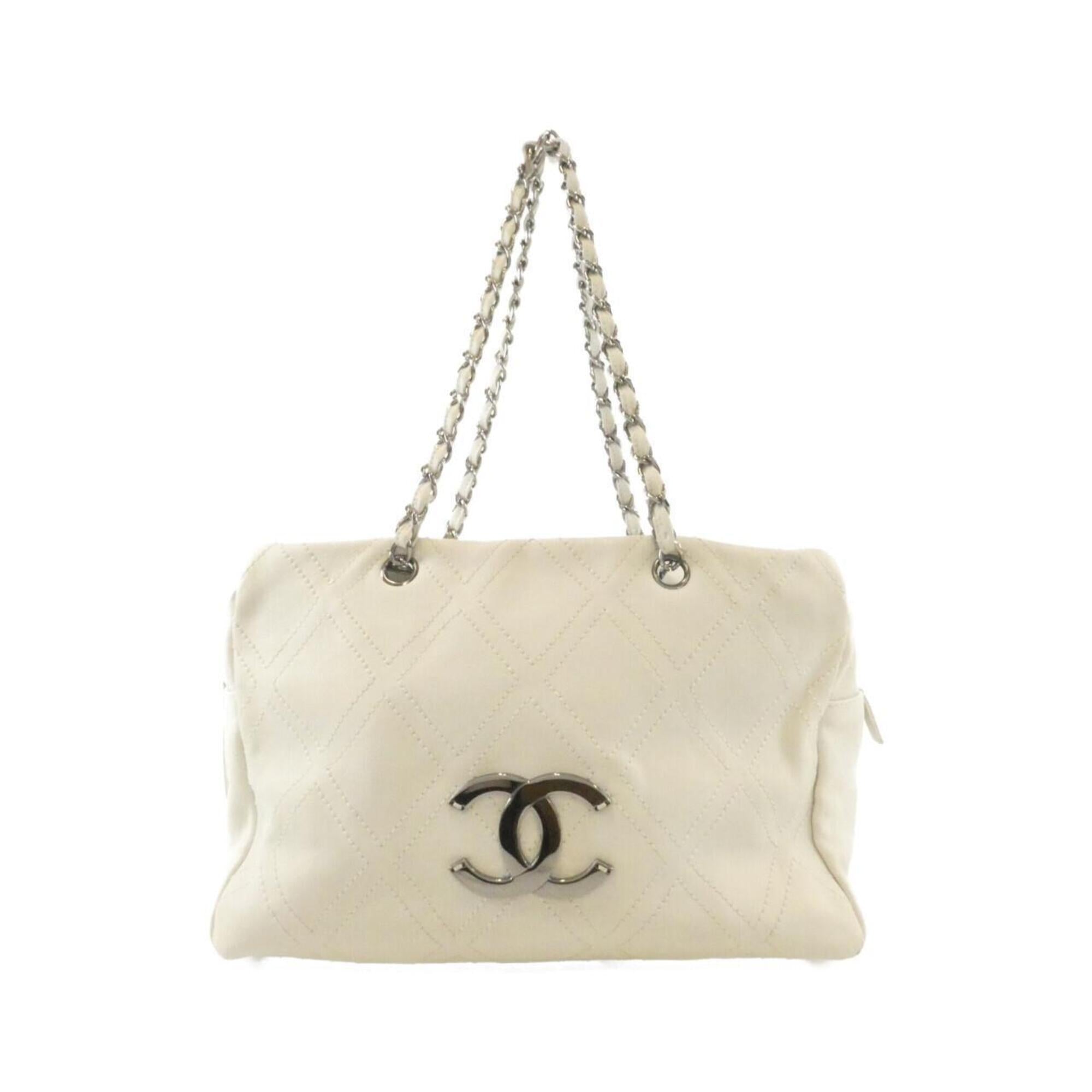 Chanel White Leather Shoulder Bag (Pre-Owned)