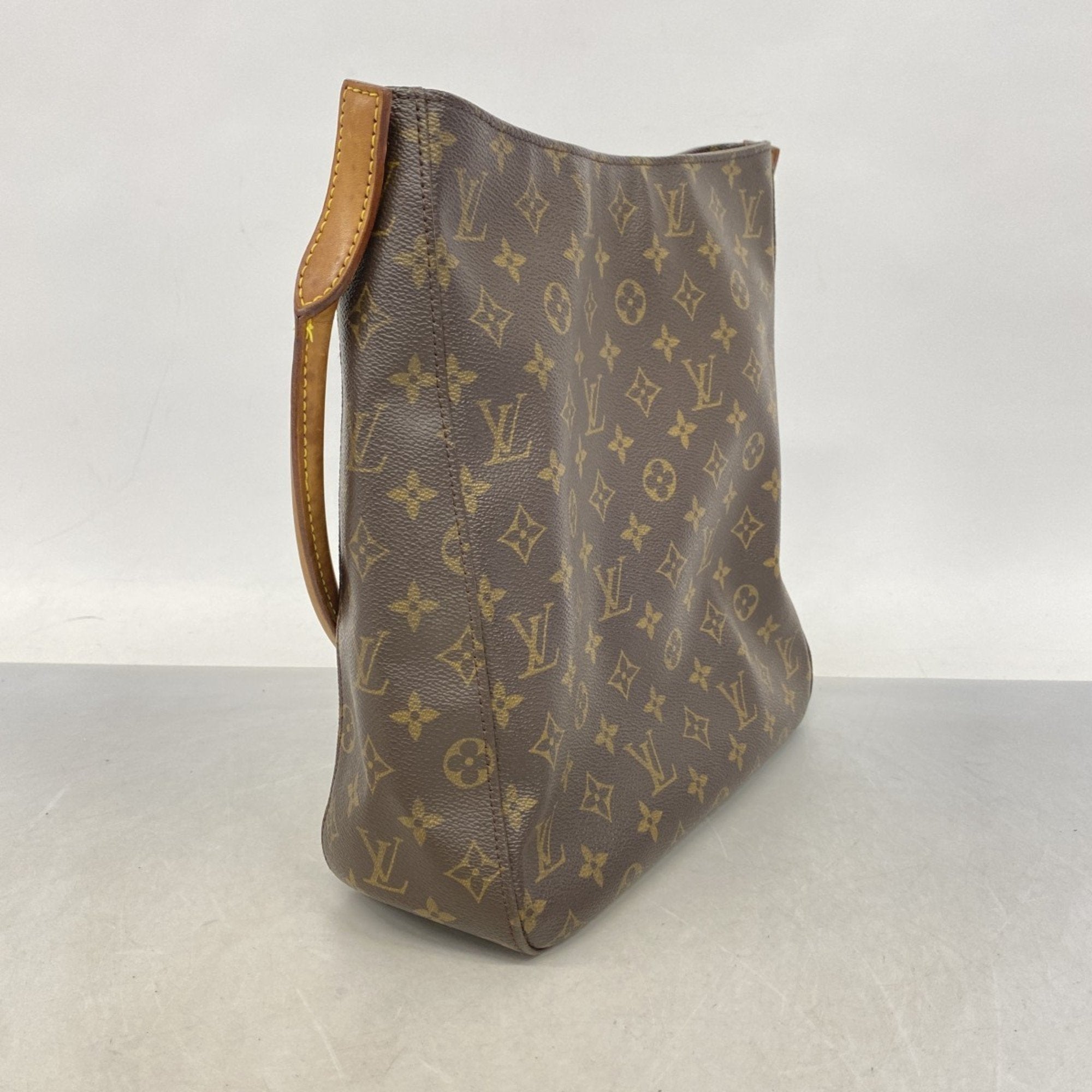 Louis Vuitton Brown Shoulder Bag (Pre-Owned)