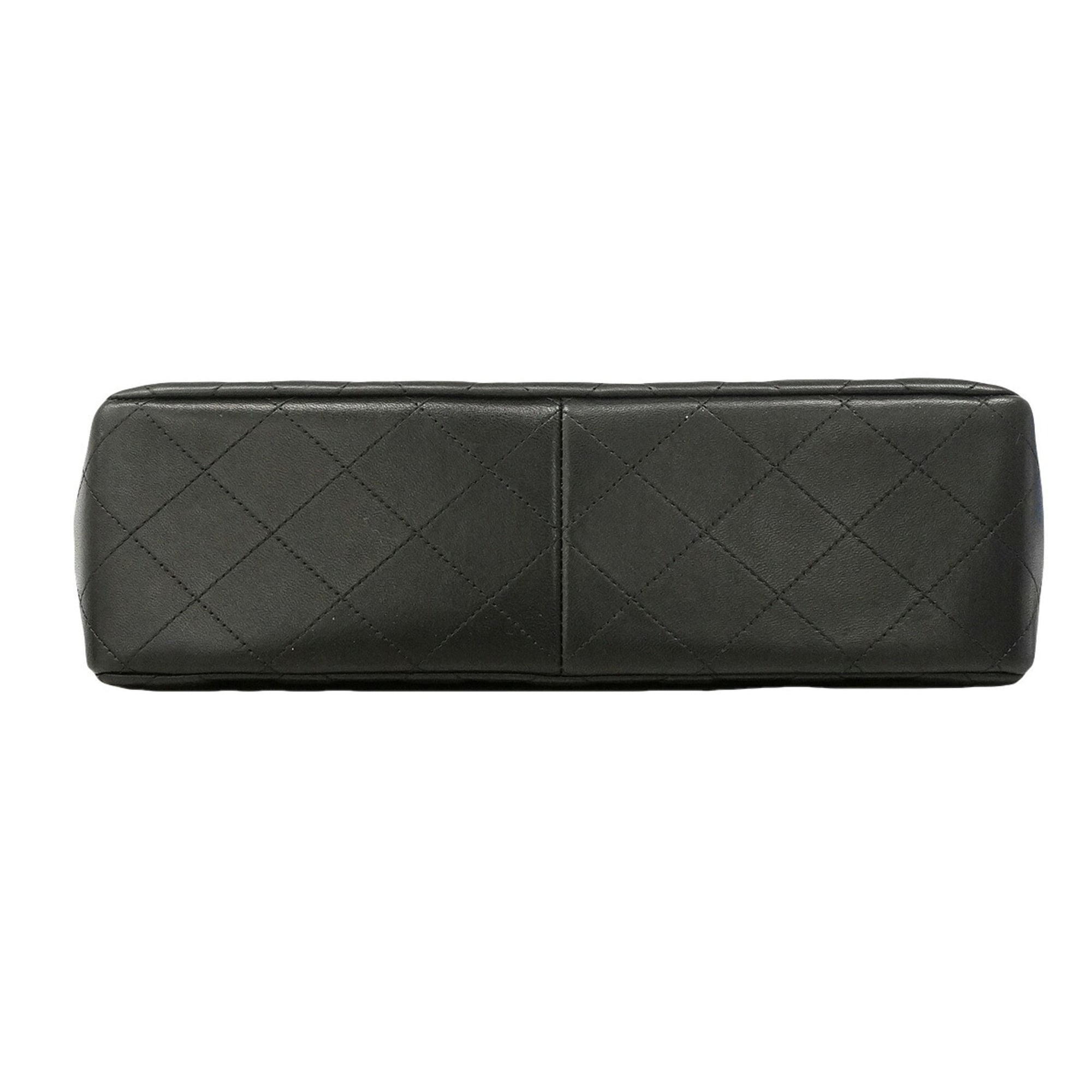 Chanel Black Leather Shoulder Bag (Pre-Owned)