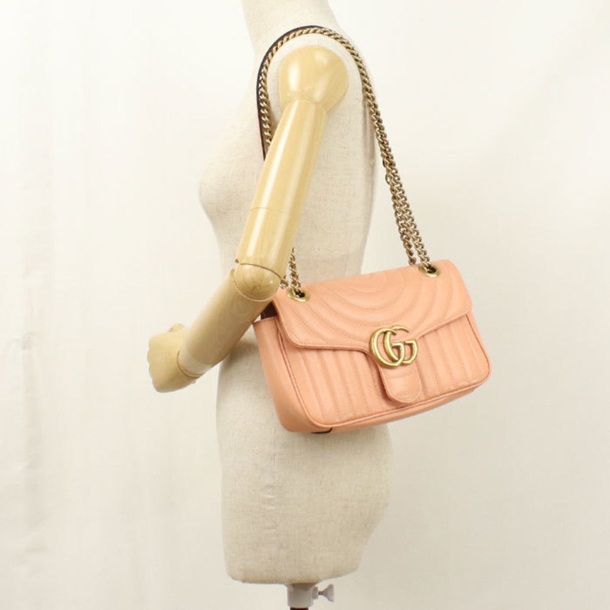 Gucci Pink Leather Shoulder Bag (Pre-Owned)