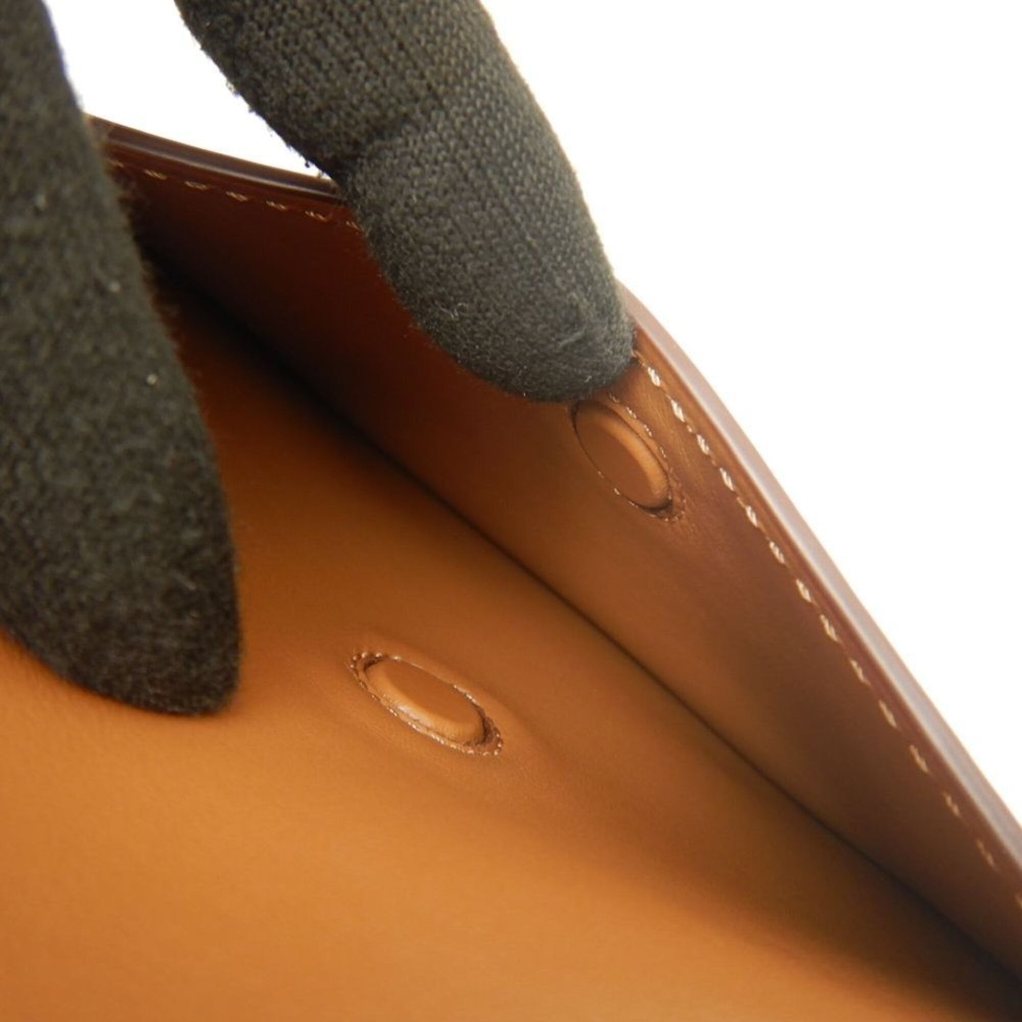 Tod's Brown Leather Shoulder Bag (Pre-Owned)
