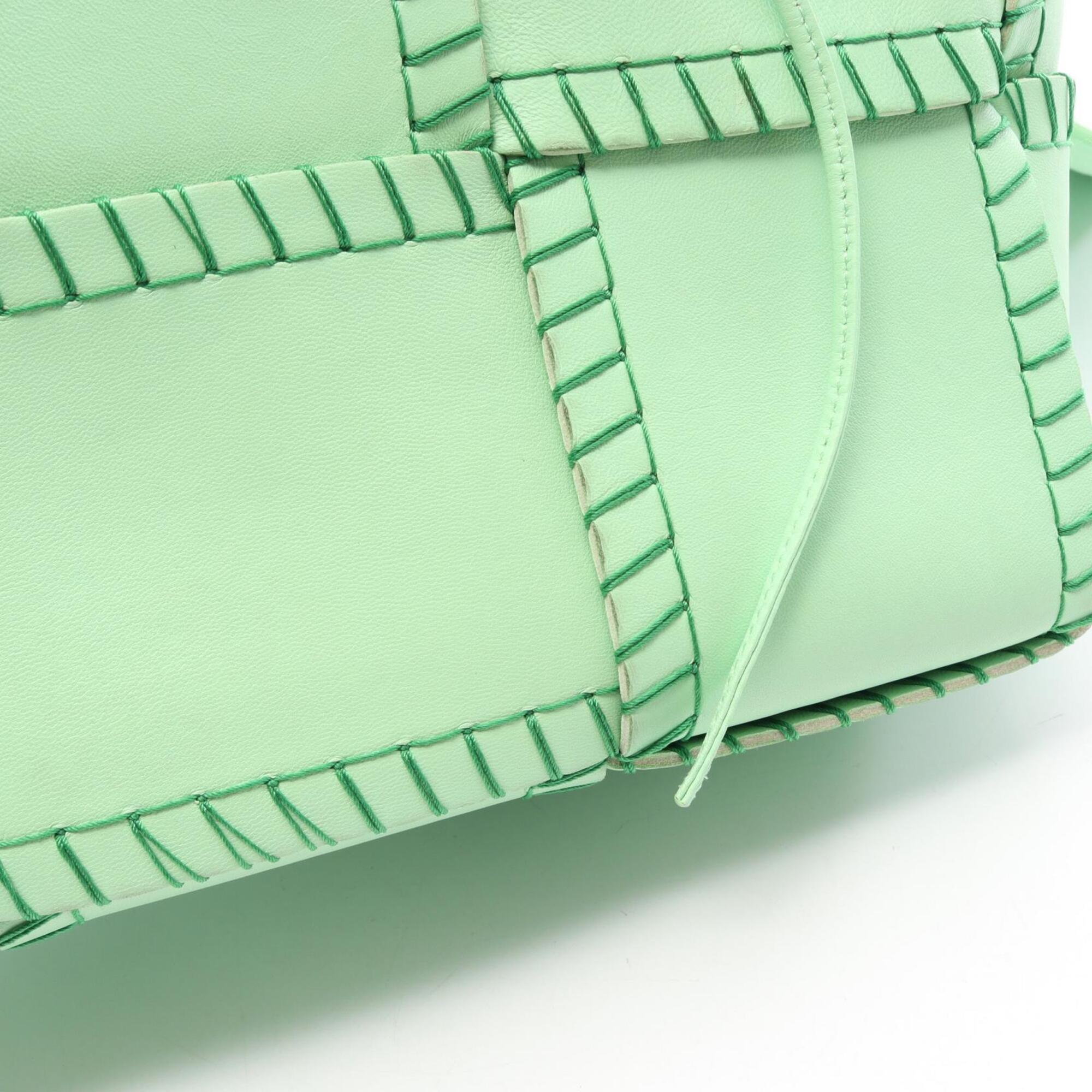 Bottega Veneta Green Leather Handbag Pouch (Pre-Owned)
