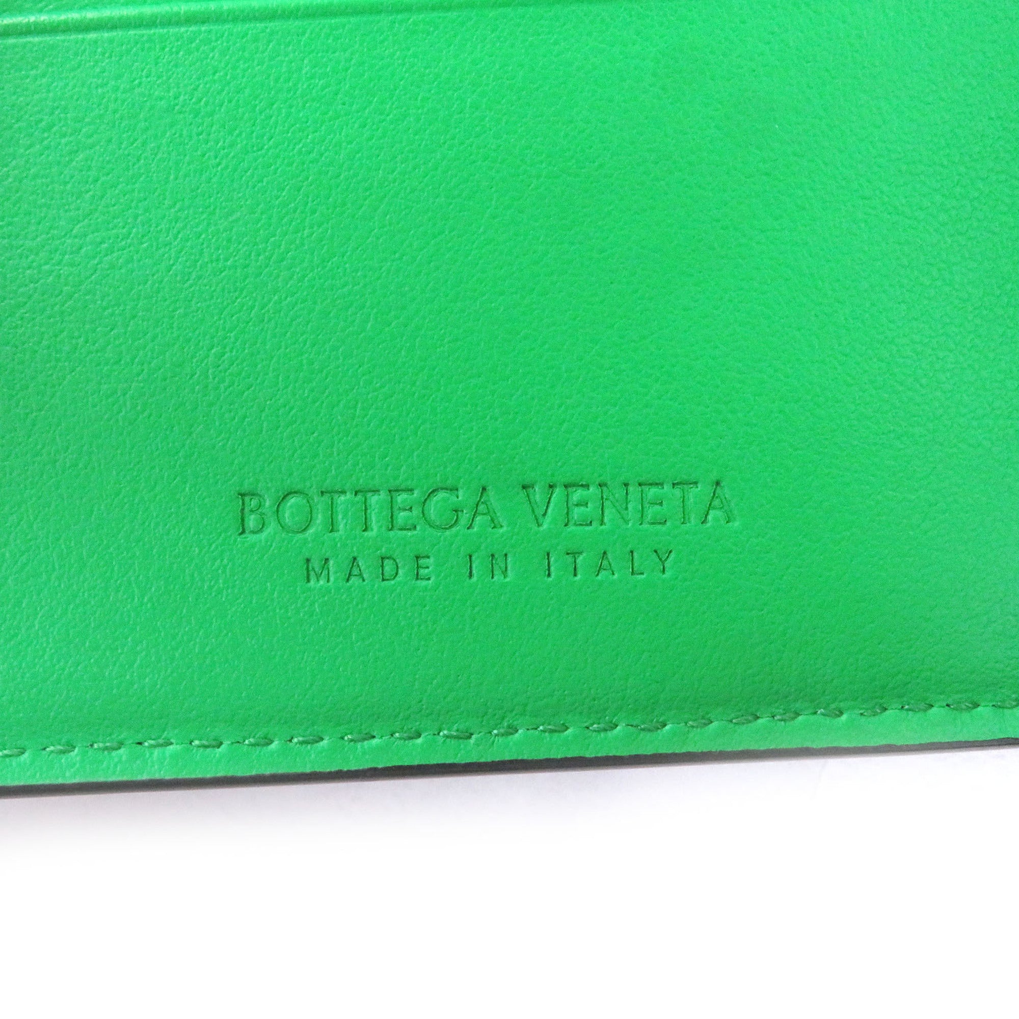 Bottega Veneta Black Green Leather Wallet (Bi-Fold) (Pre-Owned)