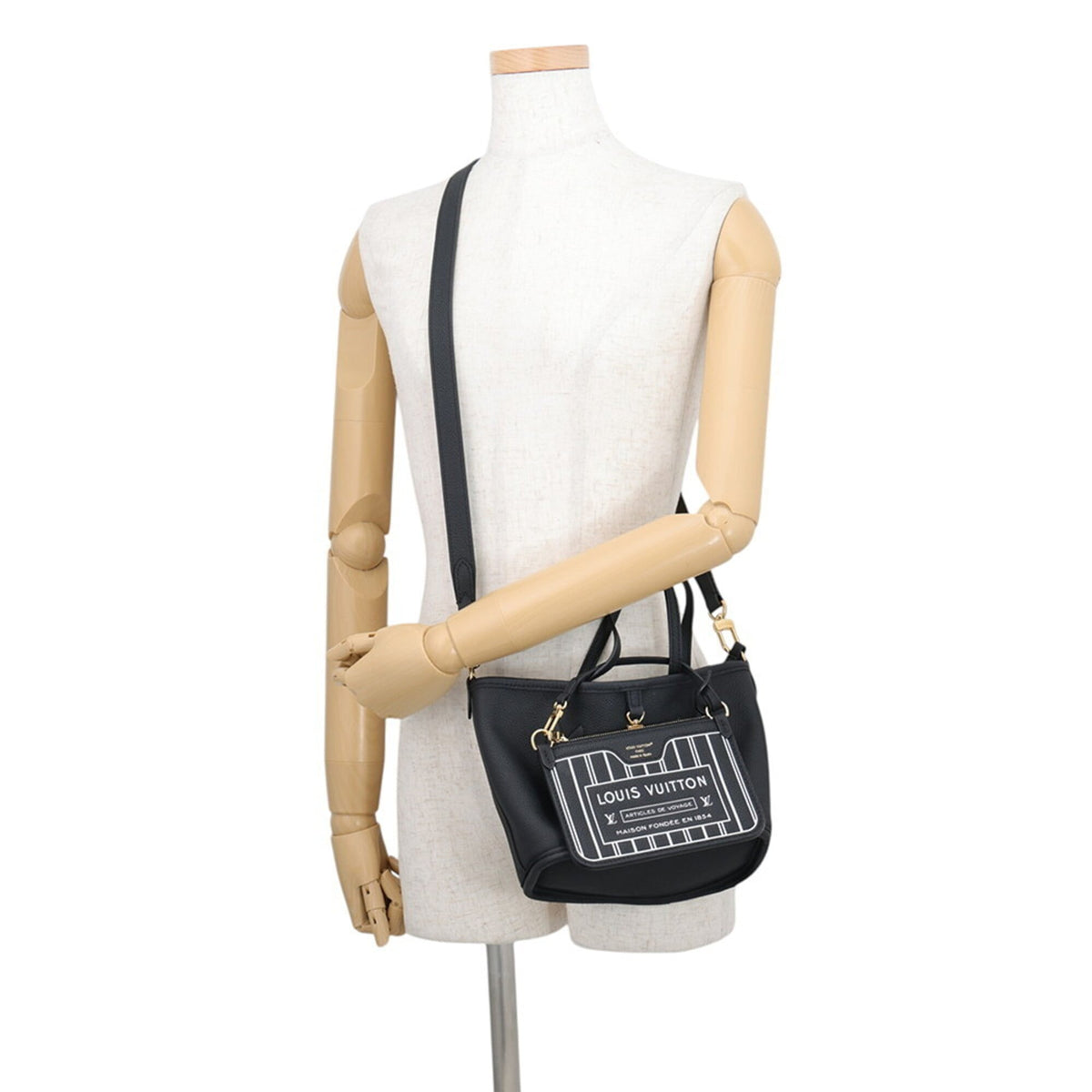 Louis Vuitton Monogram Black Noir Monogram Leather Handbag Tote Bag (Pre-Owned)