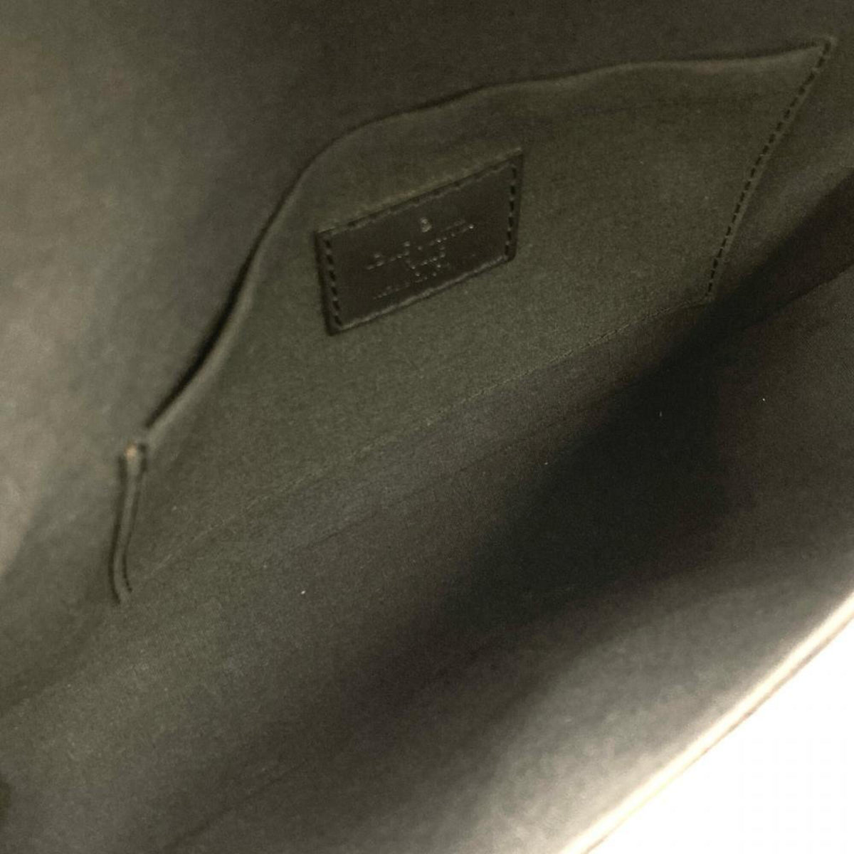Louis Vuitton Epi Black Noir Epi Leather Shoulder Bag (Pre-Owned)