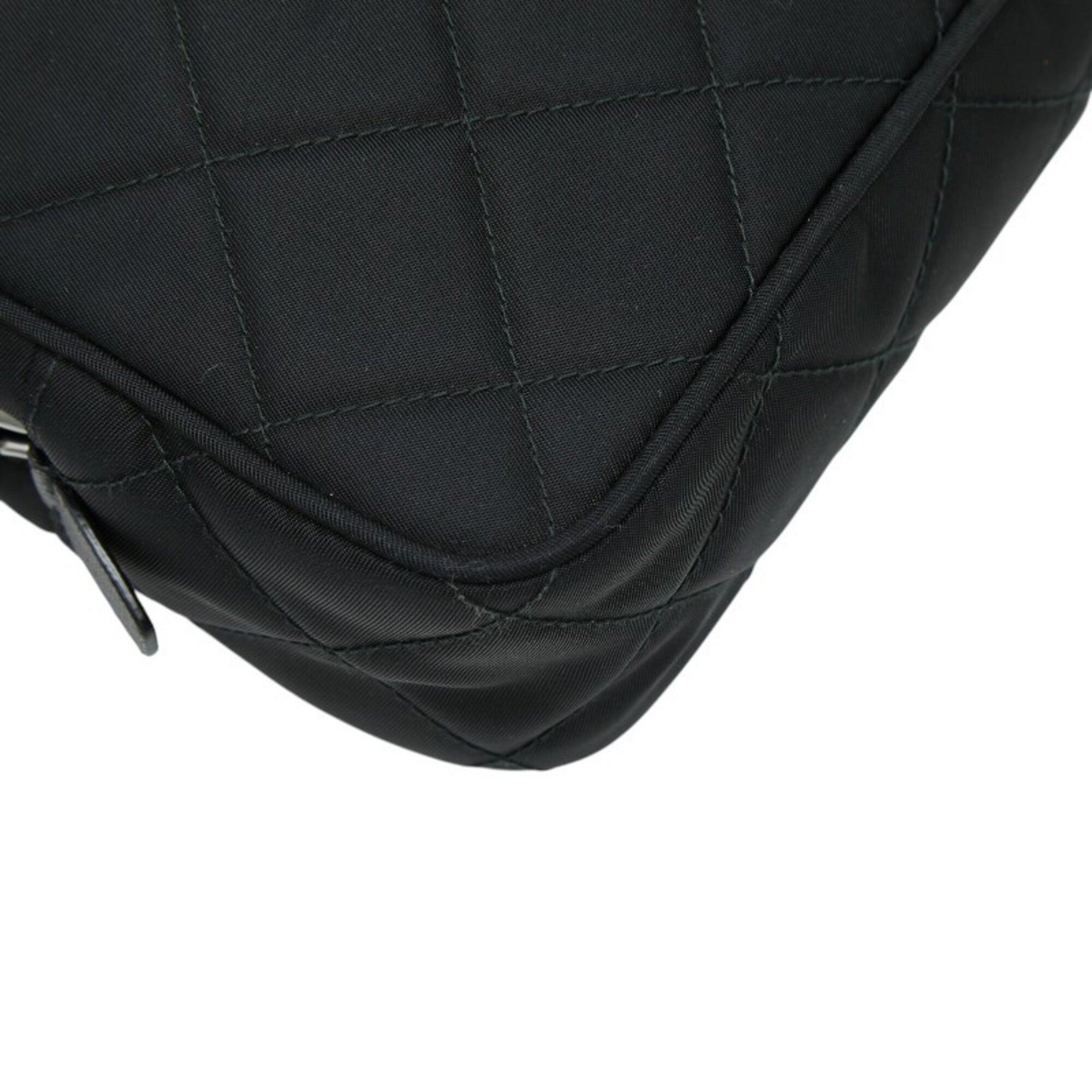 Prada Black Nylon Handbag (Pre-Owned)
