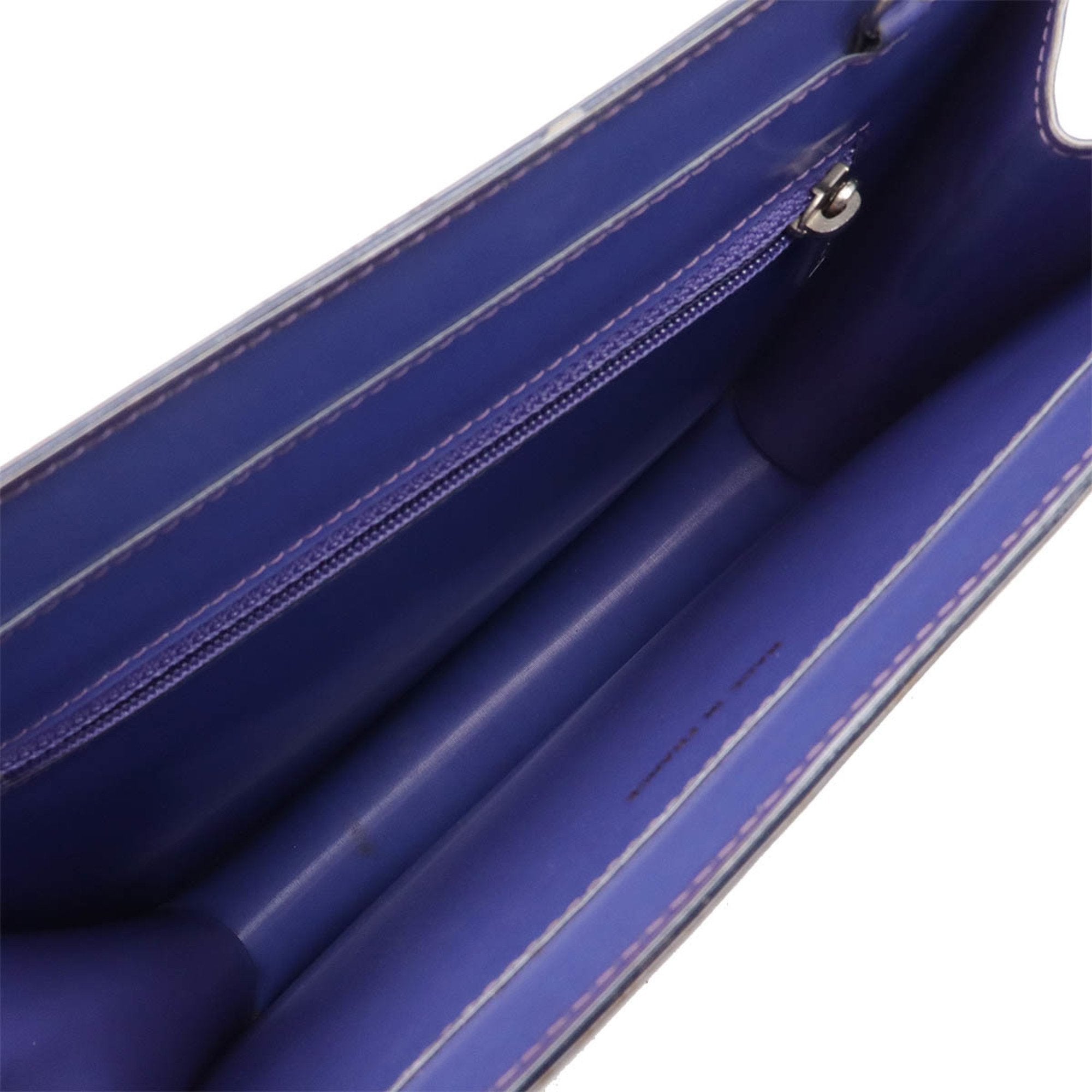 Chanel Purple Vinyl Shoulder Bag (Pre-Owned)