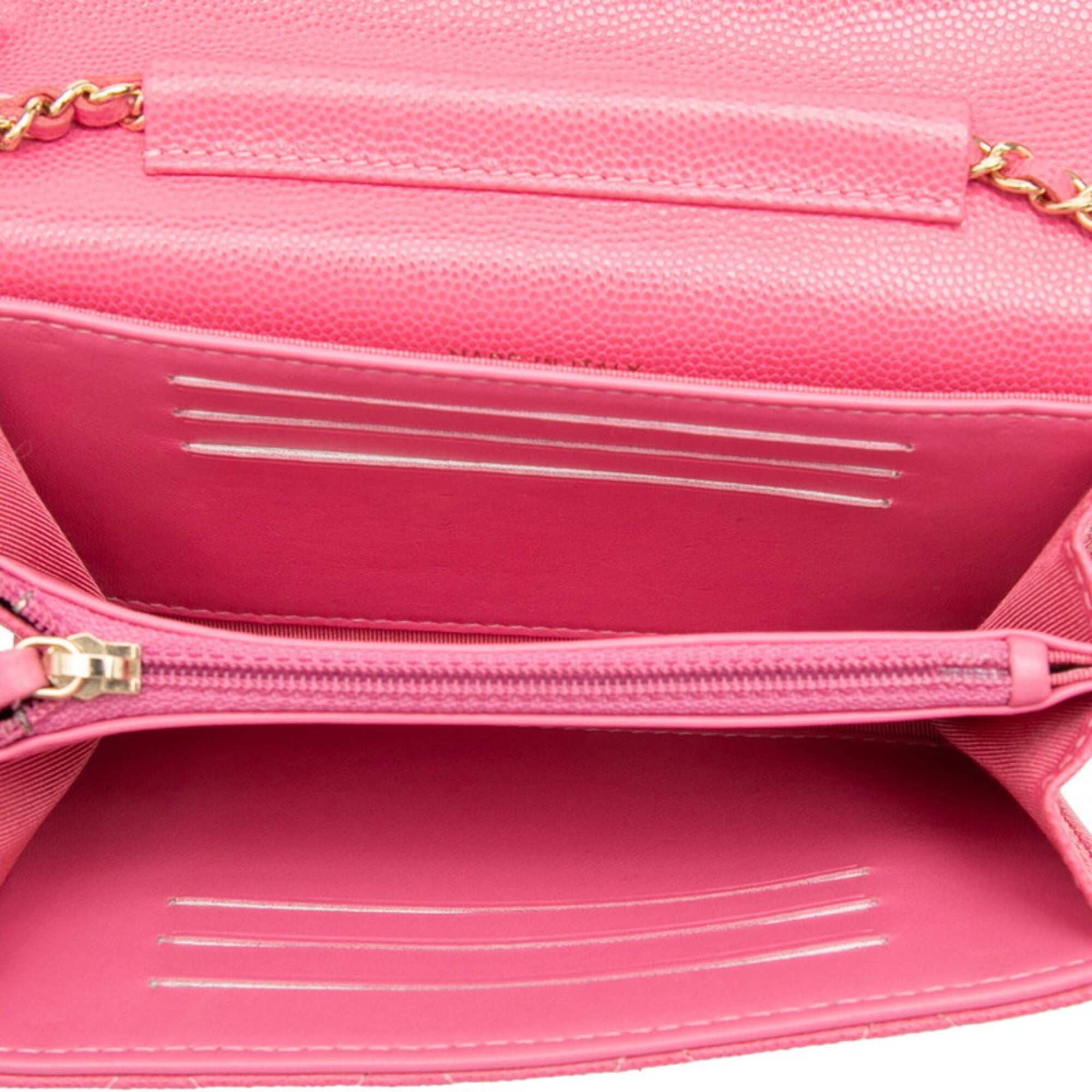 Chanel Pink Grained Calfskin Shoulder Bag (Pre-Owned)