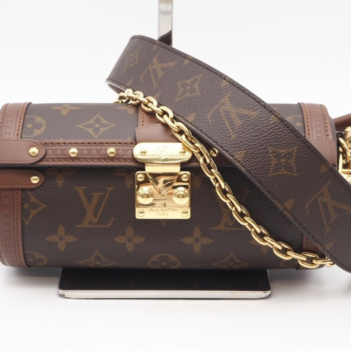 Louis Vuitton Brown Monogram Monogram Shoulder Bag (Pre-Owned)